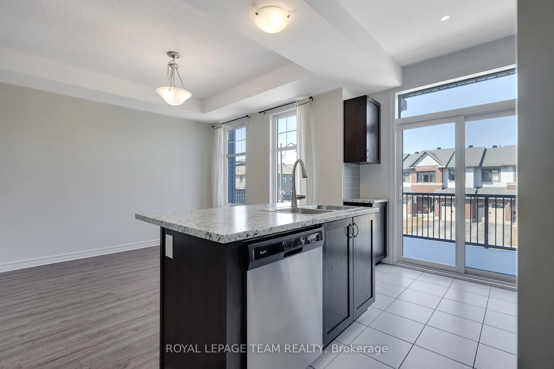 Photo 14 of 114 Sweetwater Lane, Ottawa, Kanata - Kanata Lakes/Heritage Hills — HOMEH