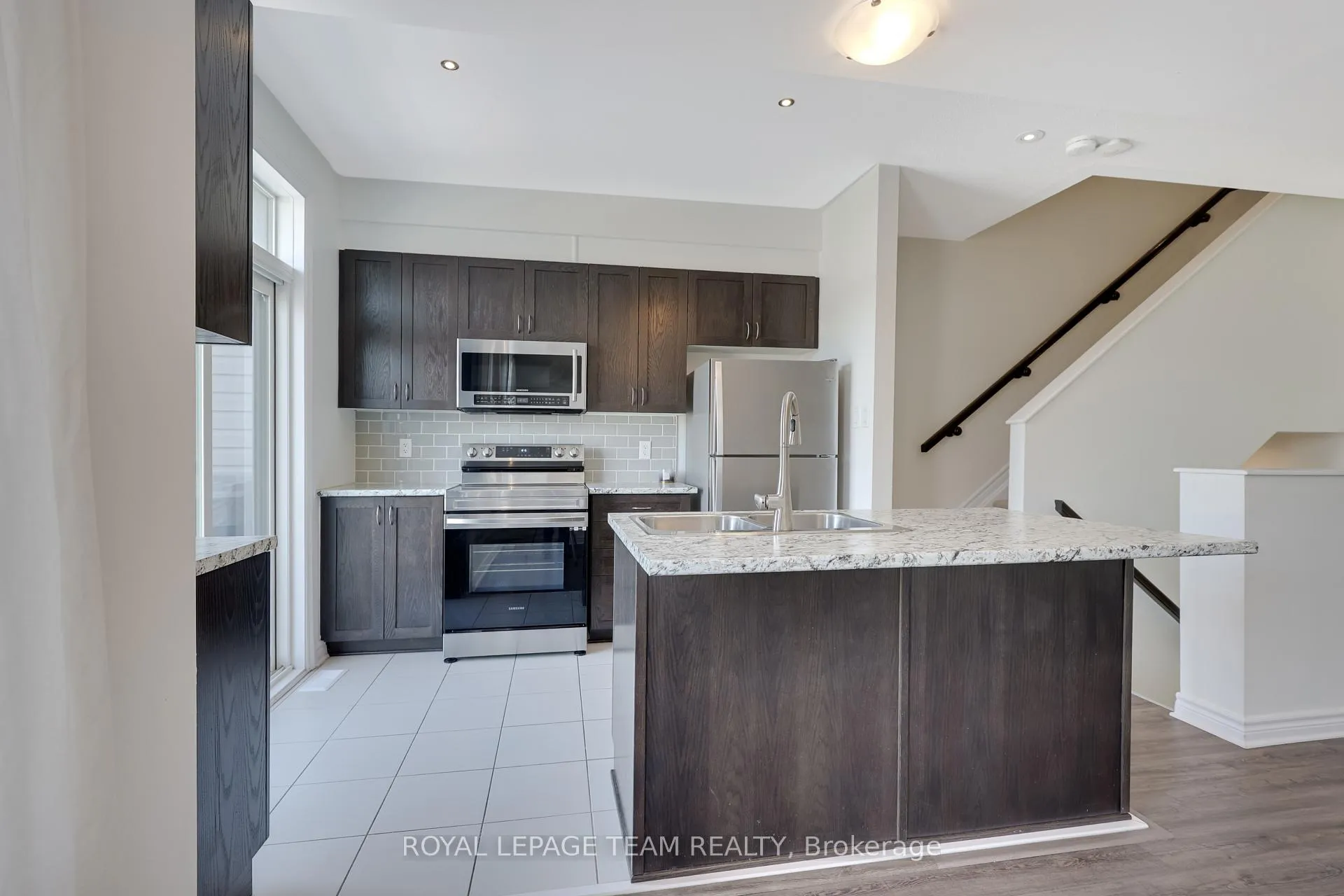 Photo 15 of 114 Sweetwater Lane, Ottawa, Kanata - Kanata Lakes/Heritage Hills — HOMEH