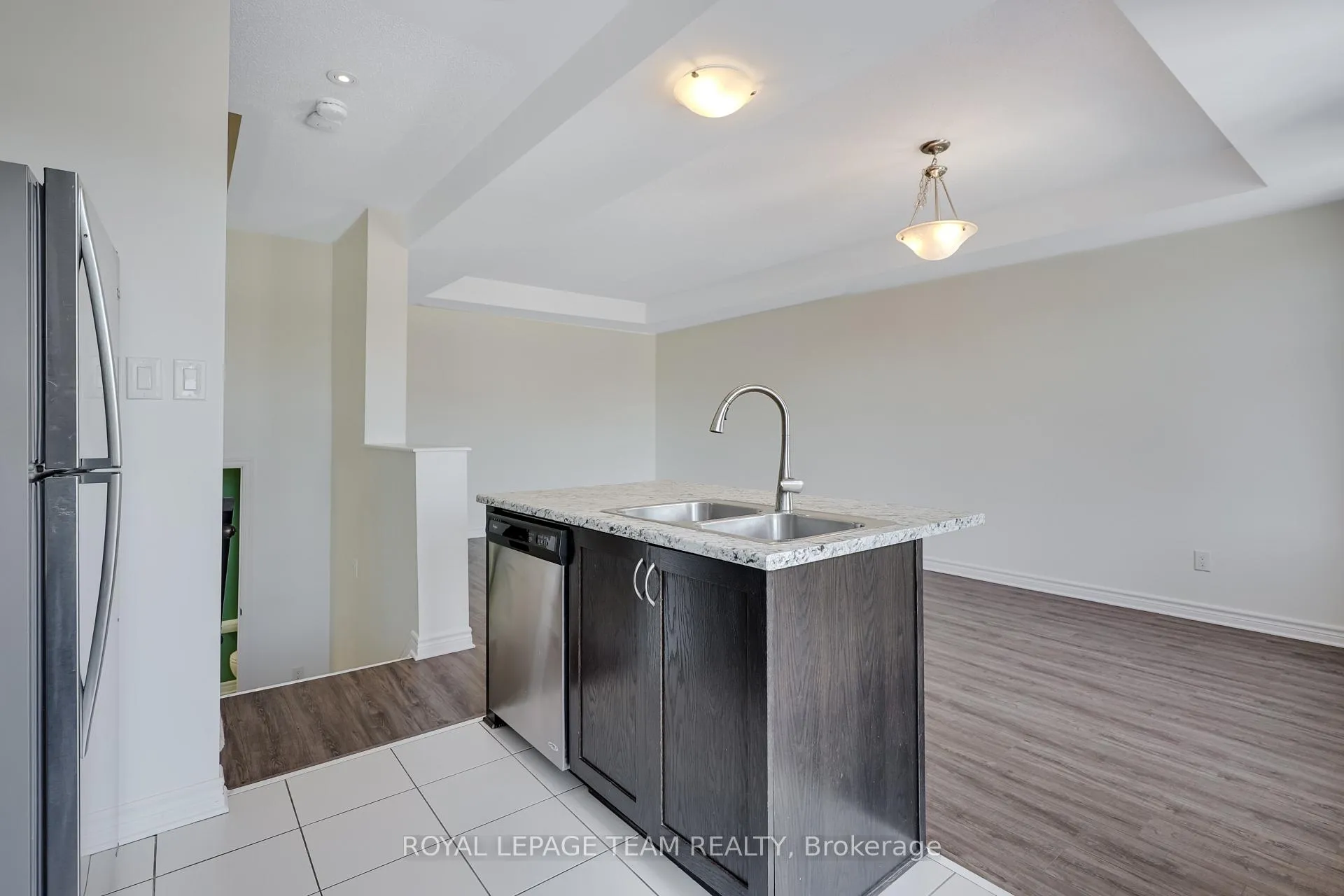 Photo 17 of 114 Sweetwater Lane, Ottawa, Kanata - Kanata Lakes/Heritage Hills — HOMEH