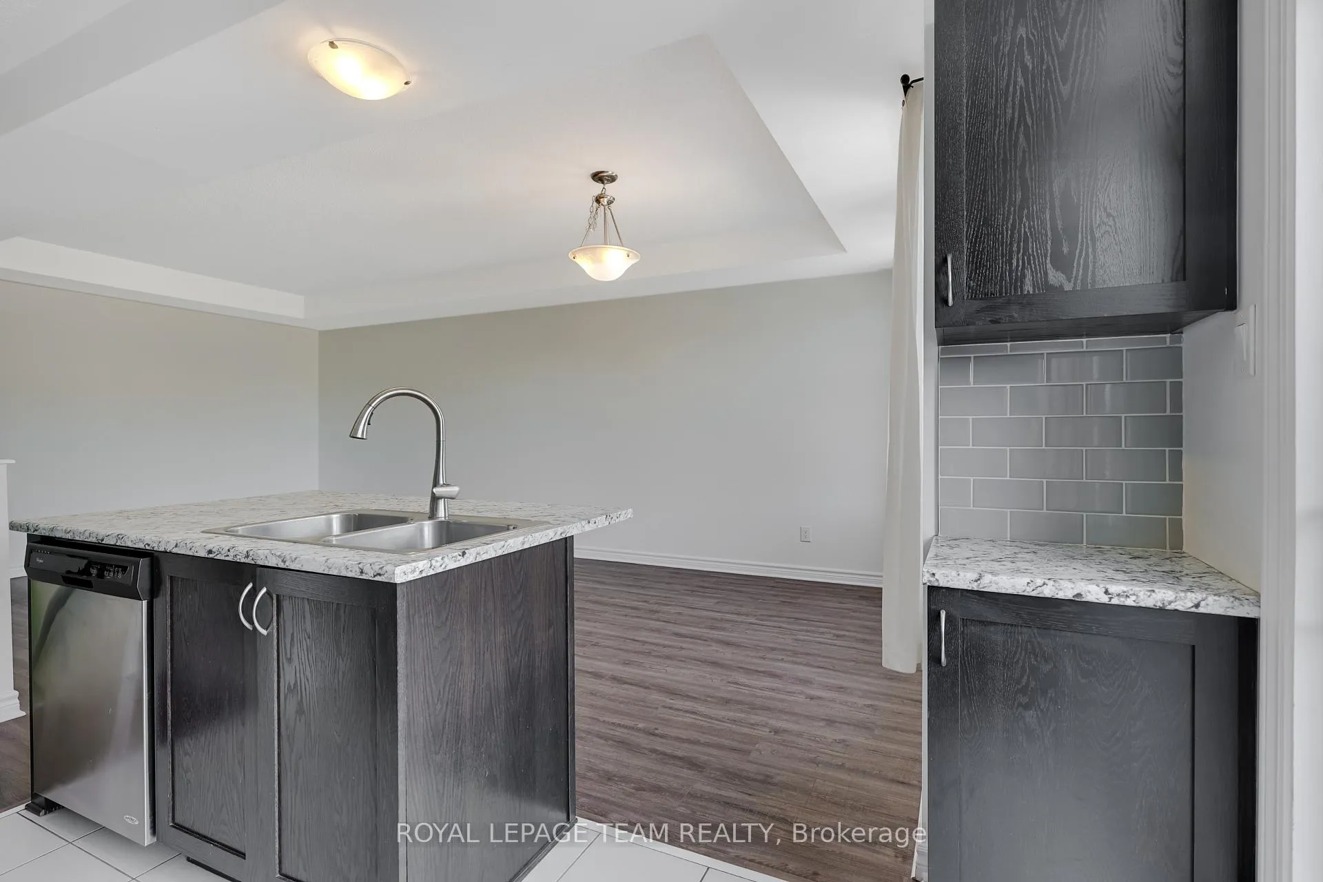 Photo 18 of 114 Sweetwater Lane, Ottawa, Kanata - Kanata Lakes/Heritage Hills — HOMEH