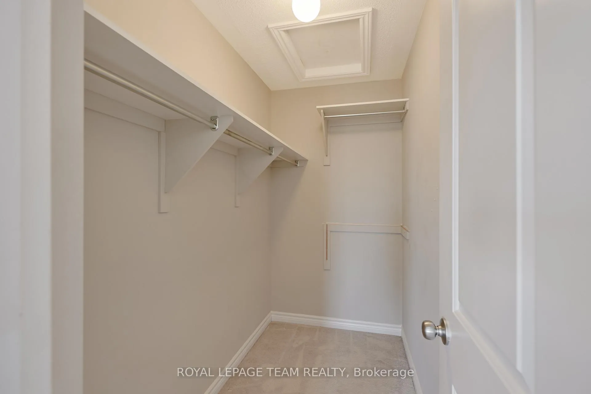 Photo 29 of 114 Sweetwater Lane, Ottawa, Kanata - Kanata Lakes/Heritage Hills — HOMEH