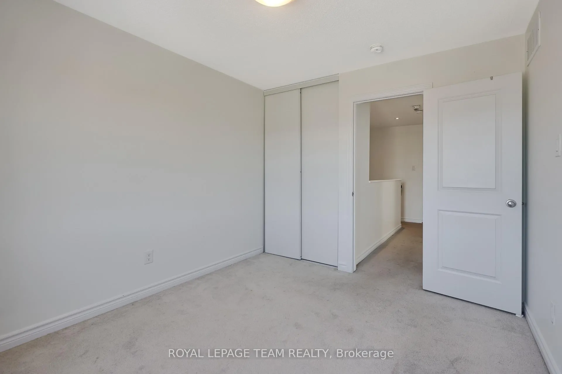 Photo 32 of 114 Sweetwater Lane, Ottawa, Kanata - Kanata Lakes/Heritage Hills — HOMEH
