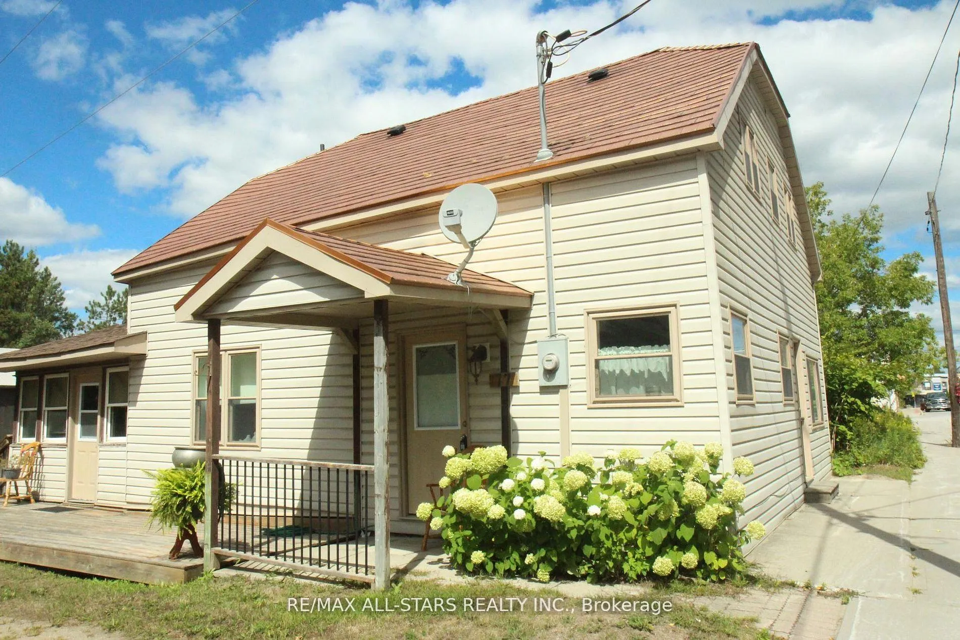 Photo 1 of 77 Bobcaygeon Road, Minden Hills, Lutterworth — HOMEH