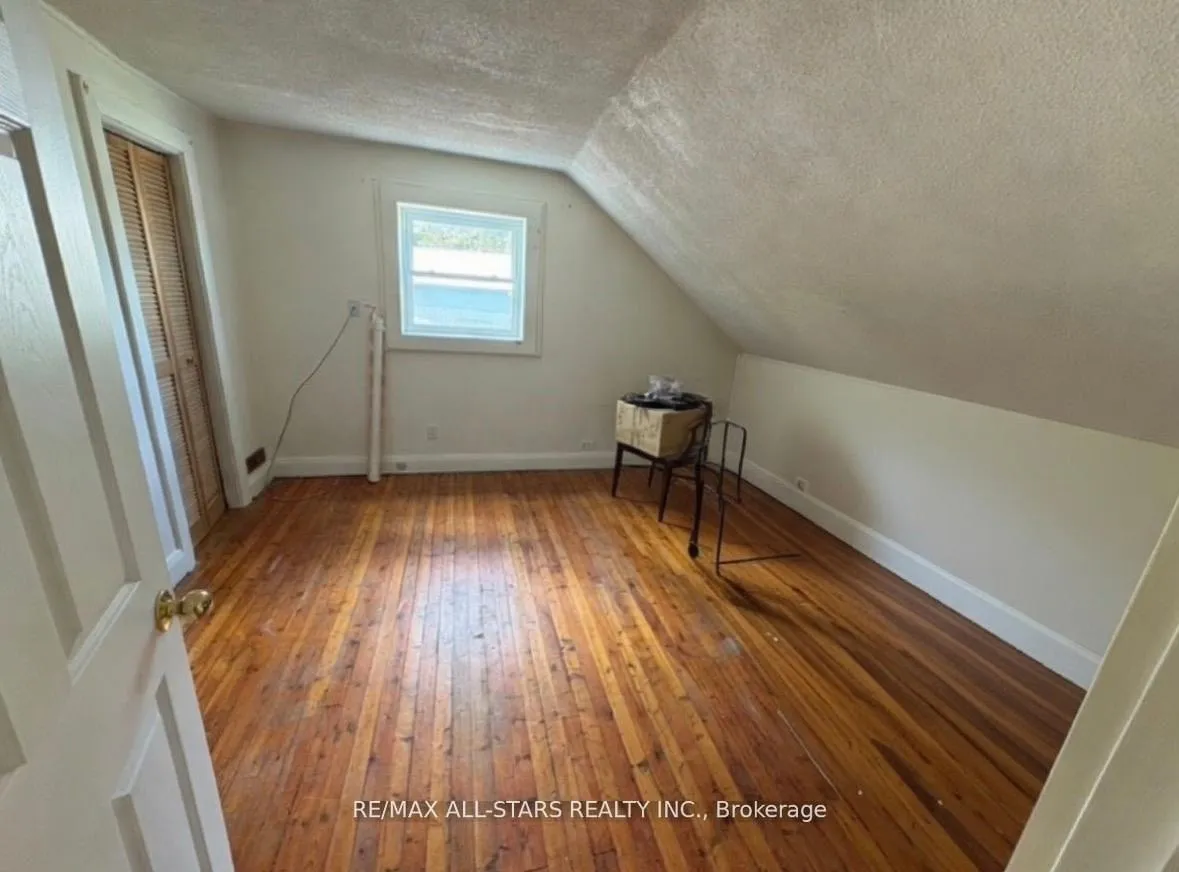Photo 30 of 77 Bobcaygeon Road, Minden Hills, Lutterworth — HOMEH
