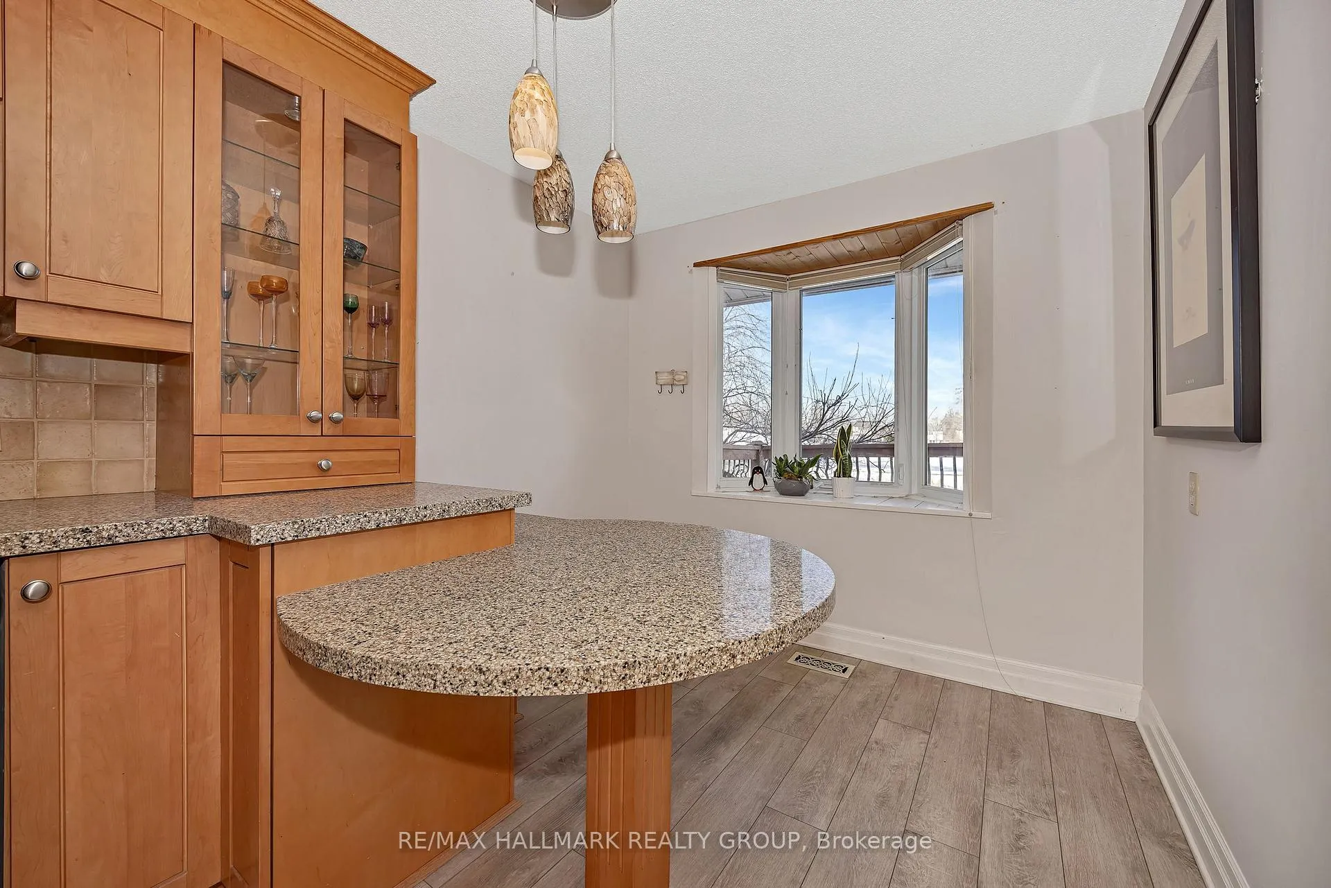 Photo 7 of 7880 Decarie Drive, Ottawa, Orleans Wood — HOMEH