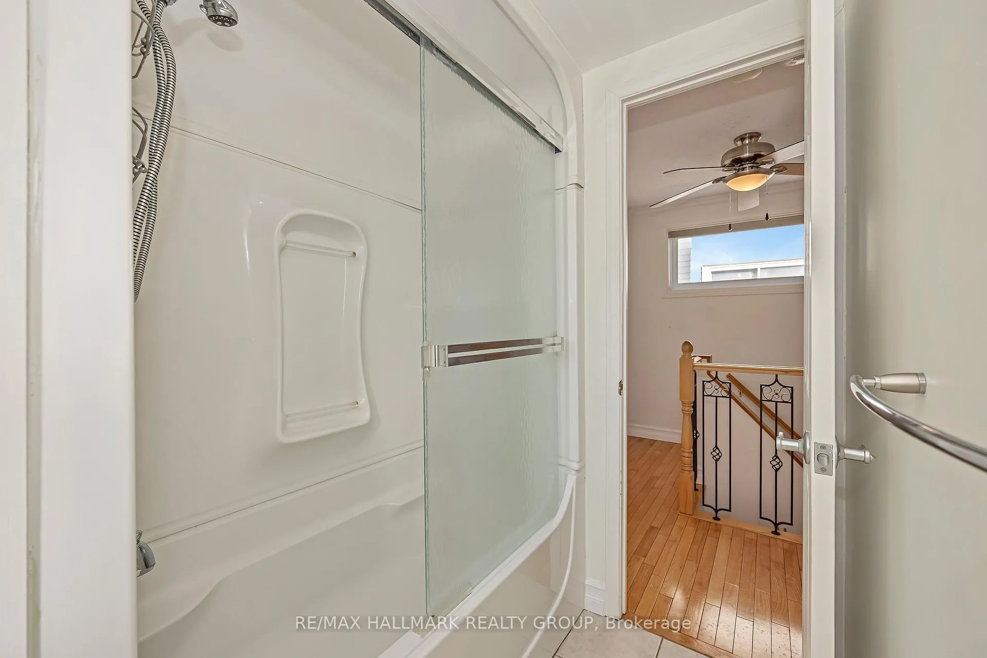 Photo 32 of 7880 Decarie Drive, Ottawa, Orleans Wood — HOMEH