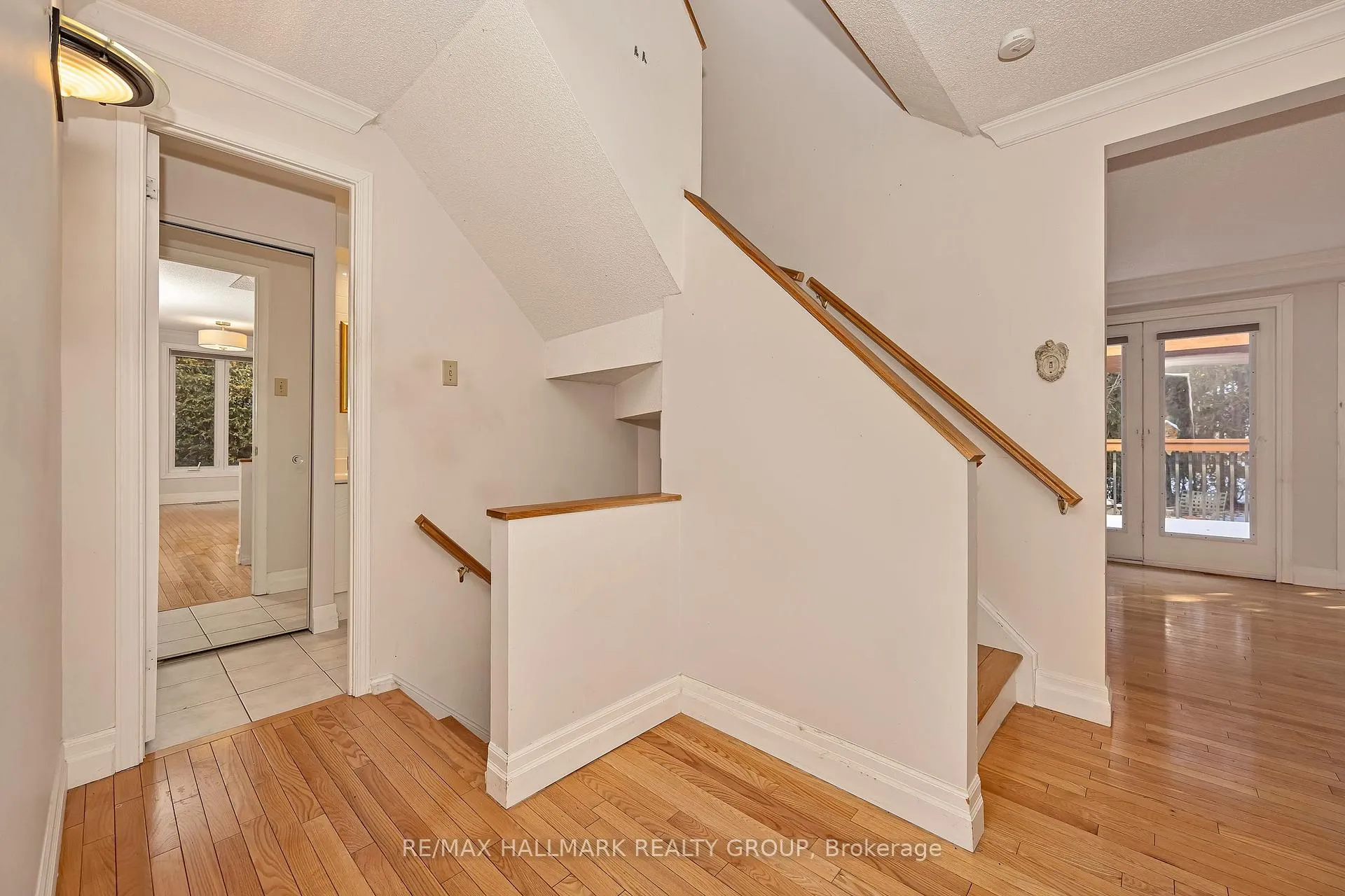 Photo 34 of 7880 Decarie Drive, Ottawa, Orleans Wood — HOMEH
