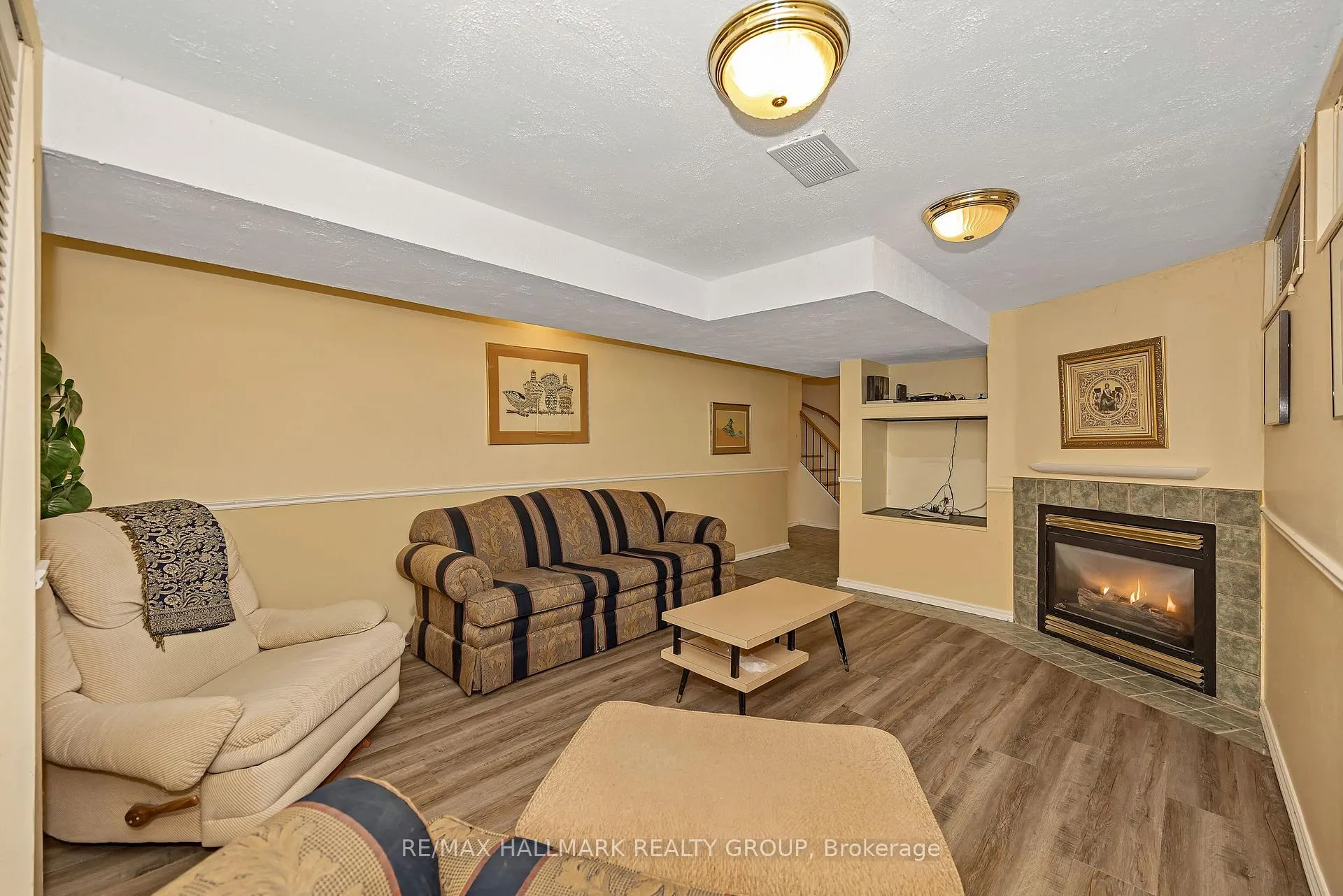Photo 38 of 7880 Decarie Drive, Ottawa, Orleans Wood — HOMEH