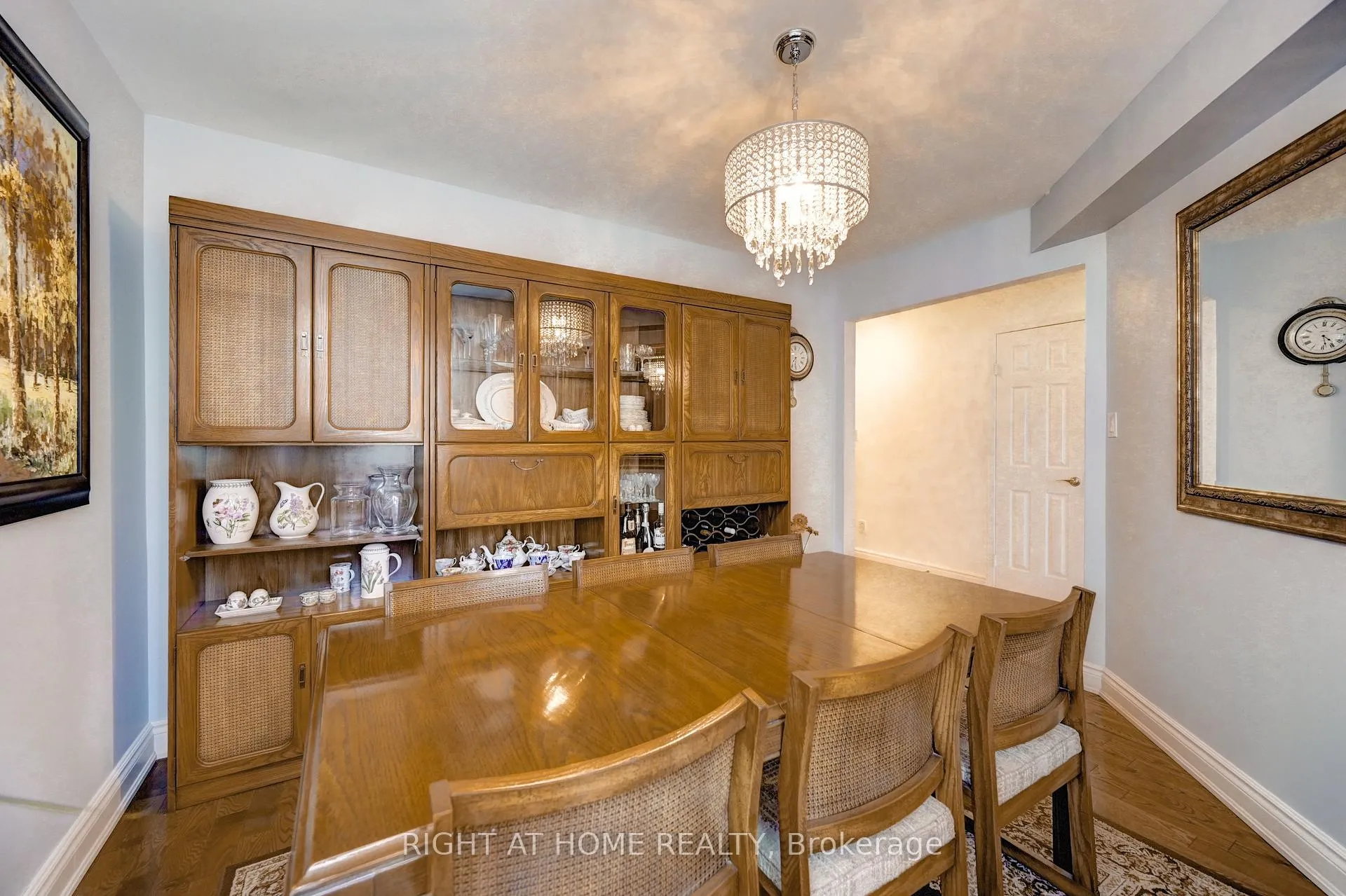 Photo 6 of Unit 10, 524 Beechwood Drive, Waterloo — HOMEH