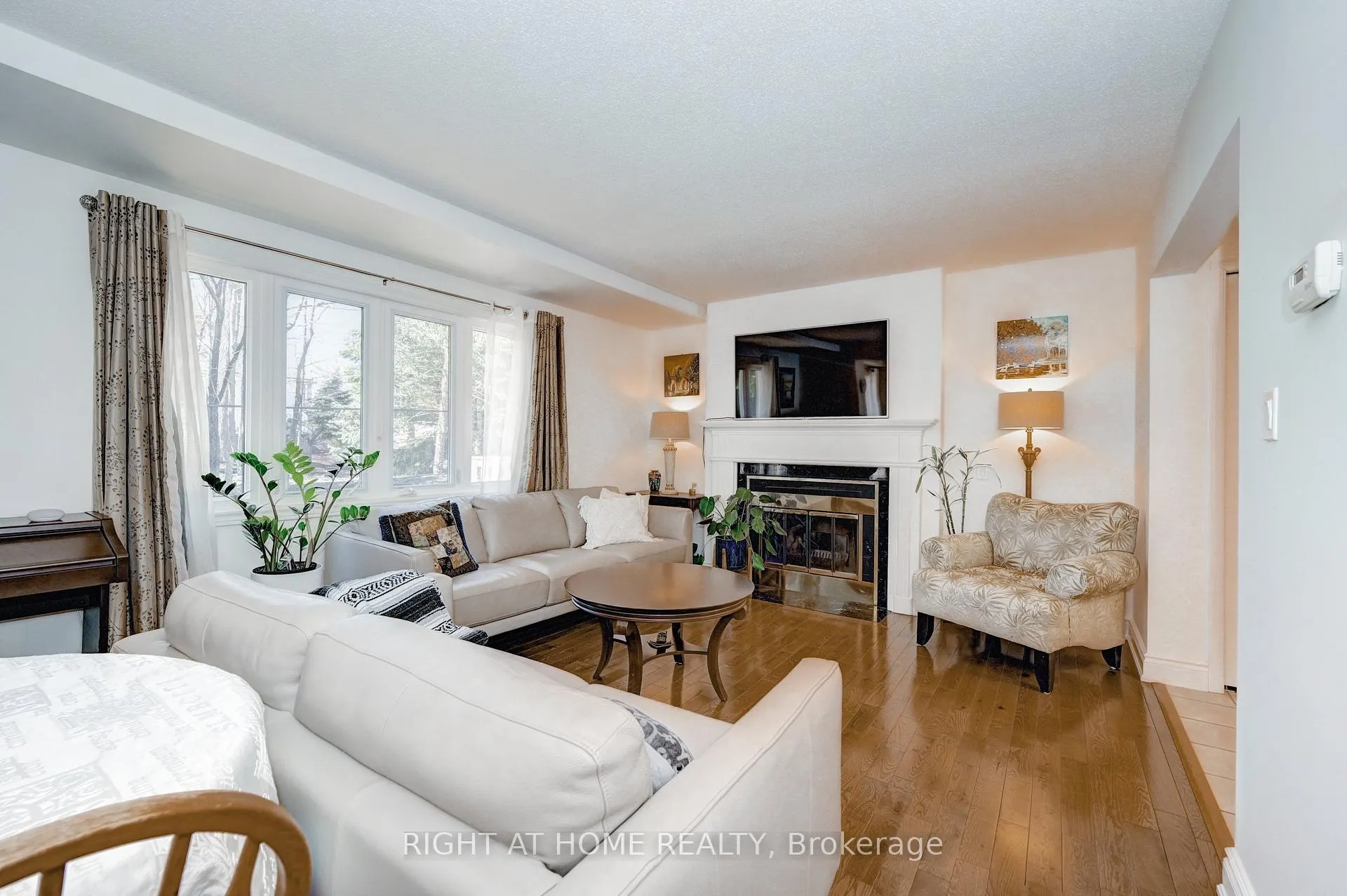 Photo 11 of Unit 10, 524 Beechwood Drive, Waterloo — HOMEH