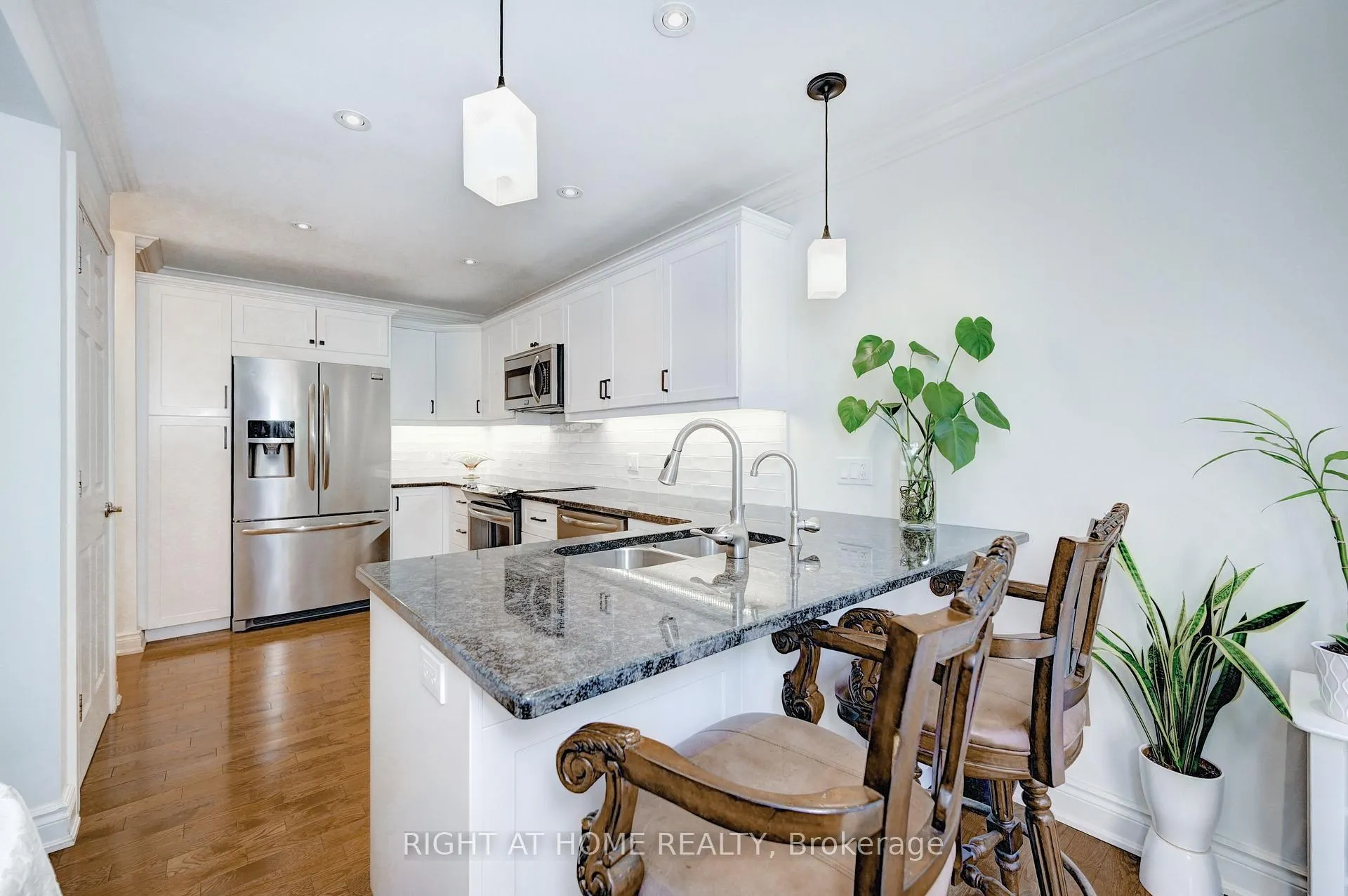 Photo 15 of Unit 10, 524 Beechwood Drive, Waterloo — HOMEH