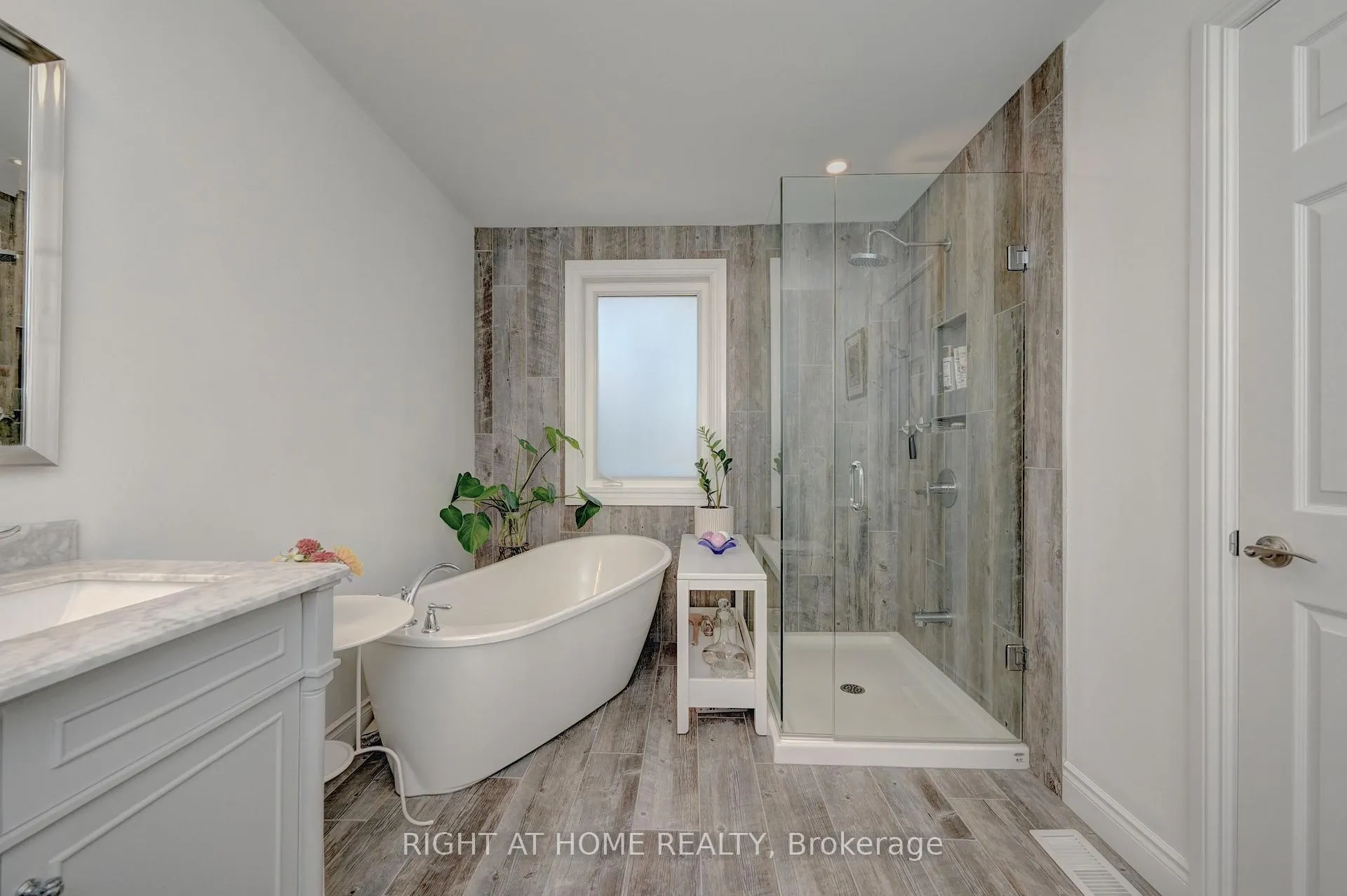 Photo 30 of Unit 10, 524 Beechwood Drive, Waterloo — HOMEH