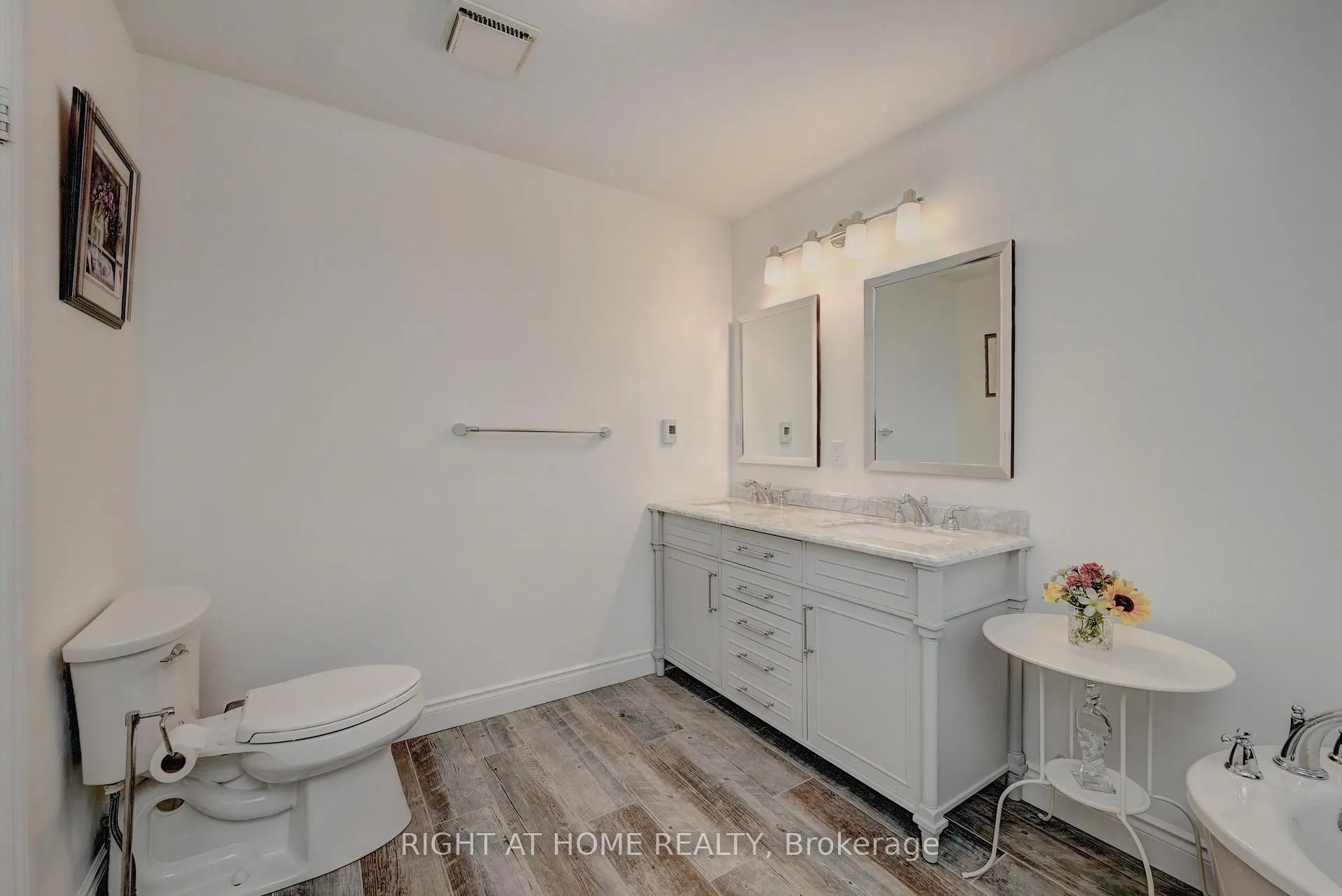 Photo 31 of Unit 10, 524 Beechwood Drive, Waterloo — HOMEH