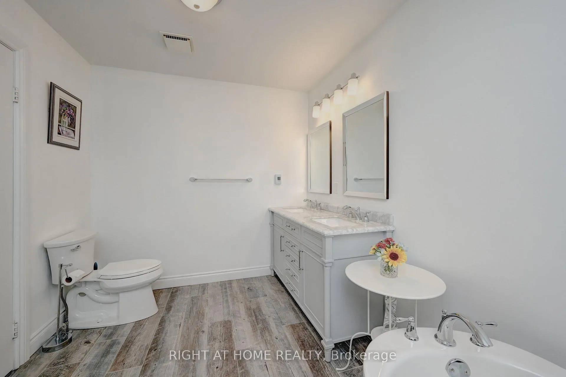 Photo 32 of Unit 10, 524 Beechwood Drive, Waterloo — HOMEH