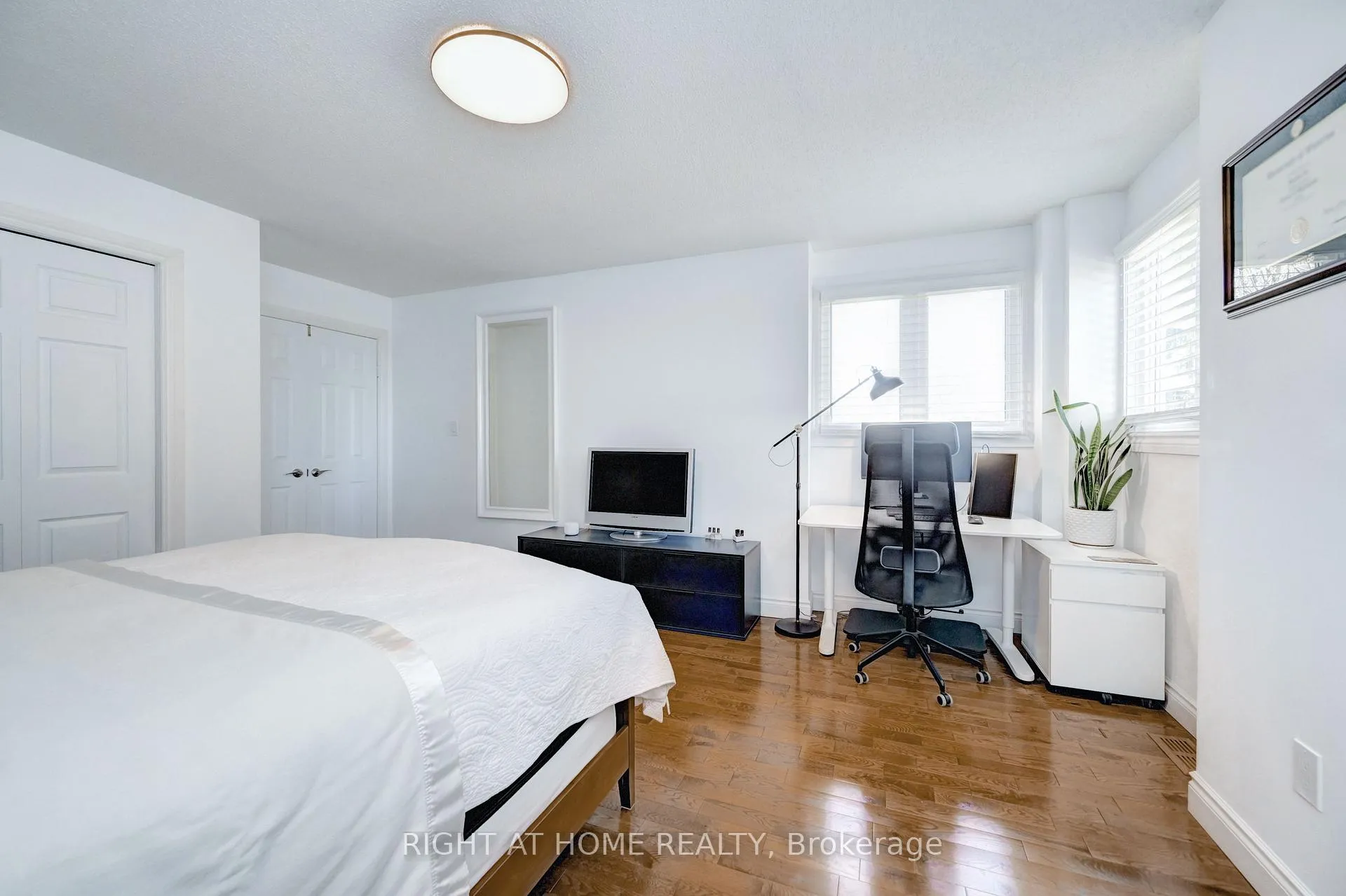 Photo 37 of Unit 10, 524 Beechwood Drive, Waterloo — HOMEH