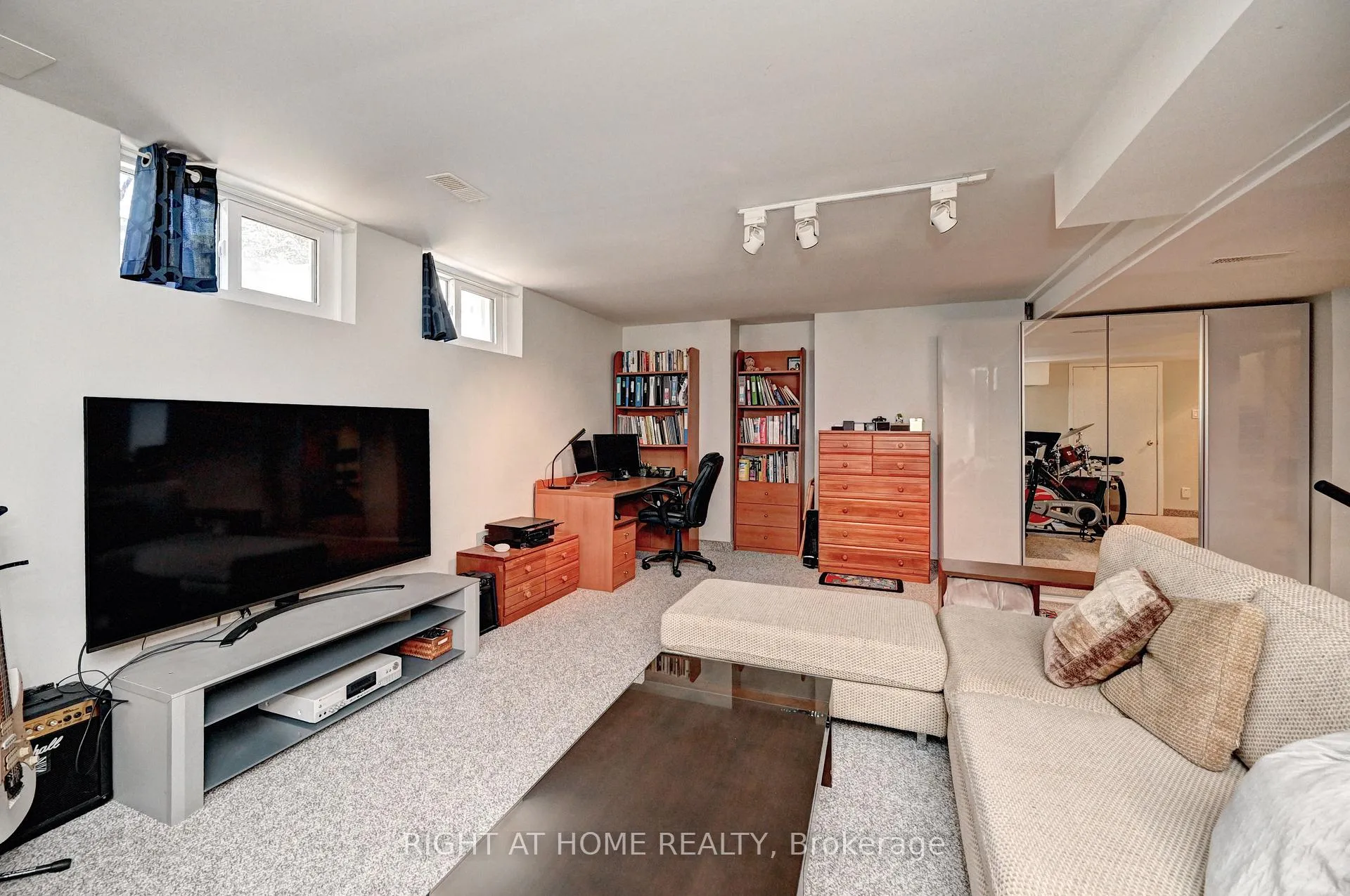 Photo 42 of Unit 10, 524 Beechwood Drive, Waterloo — HOMEH