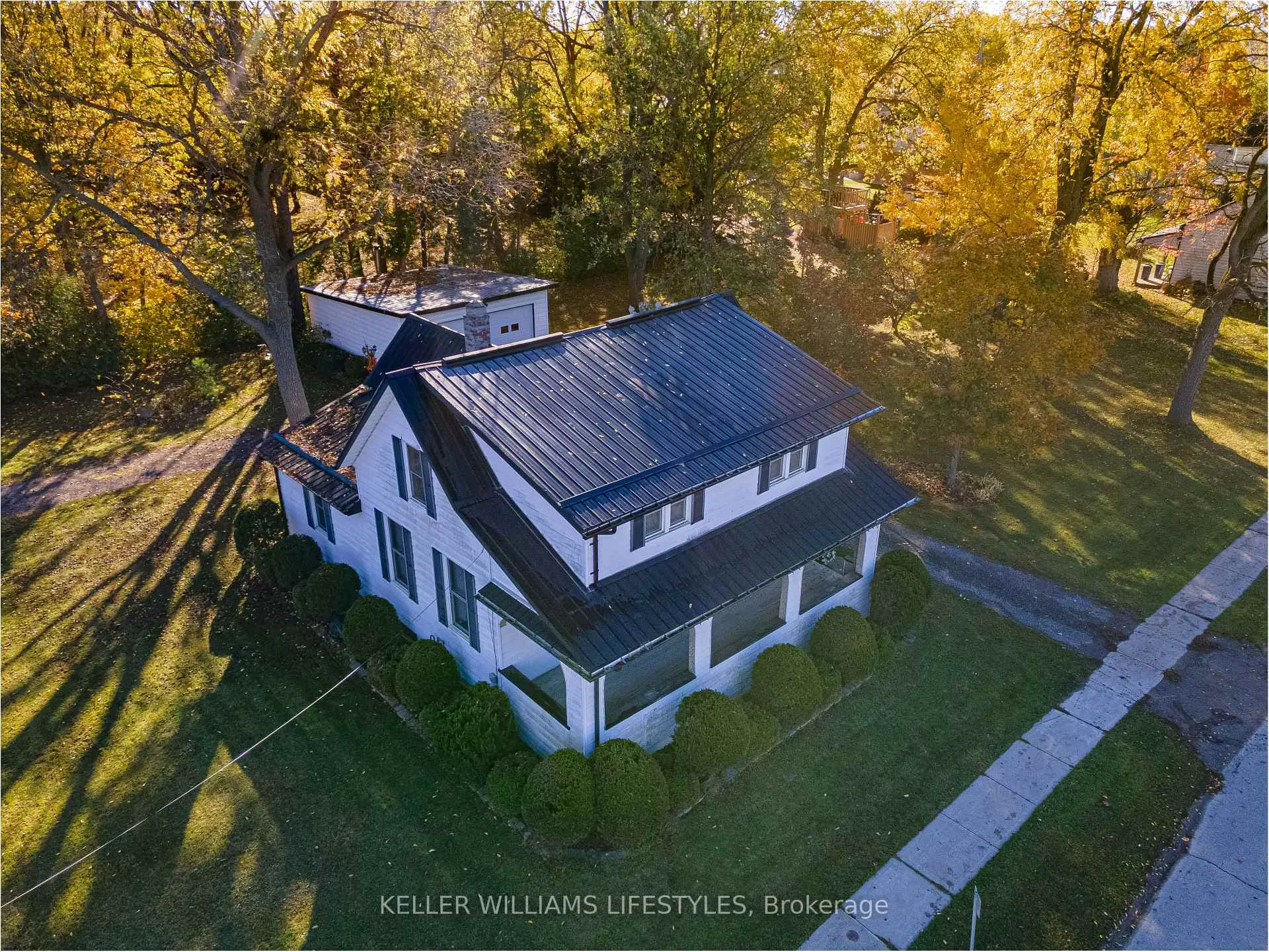 Photo 1 of 136 Queen Street, North Middlesex, Ailsa Craig — HOMEH