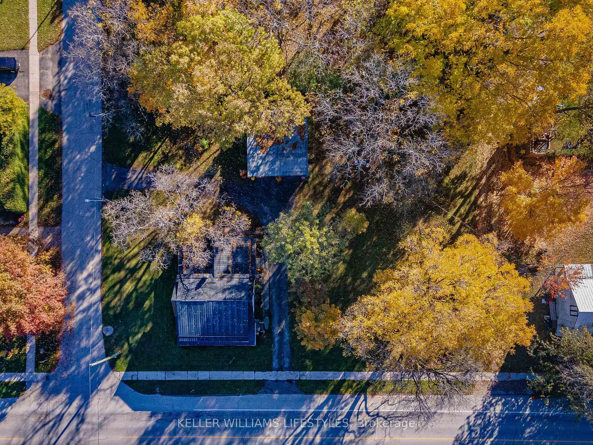 Photo 6 of 136 Queen Street, North Middlesex, Ailsa Craig — HOMEH