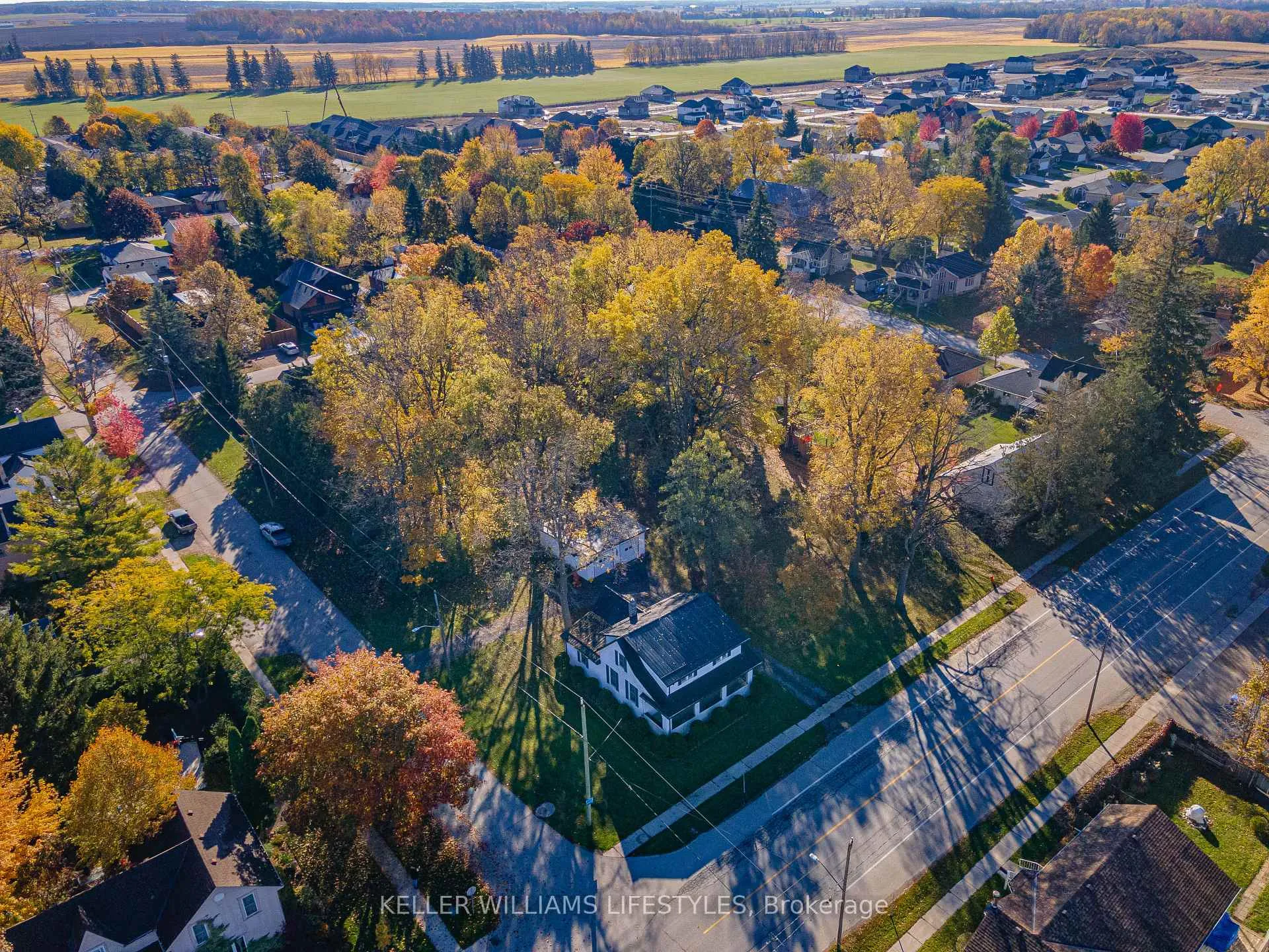 Photo 7 of 136 Queen Street, North Middlesex, Ailsa Craig — HOMEH