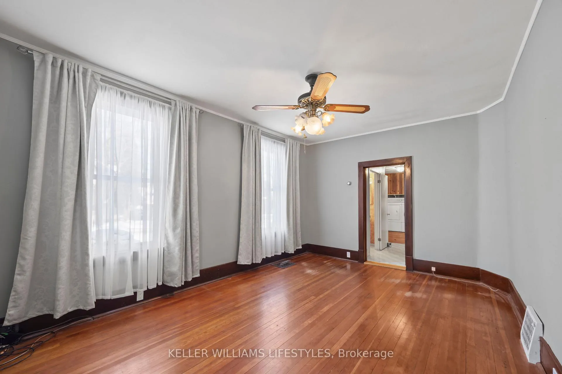 Photo 19 of 136 Queen Street, North Middlesex, Ailsa Craig — HOMEH