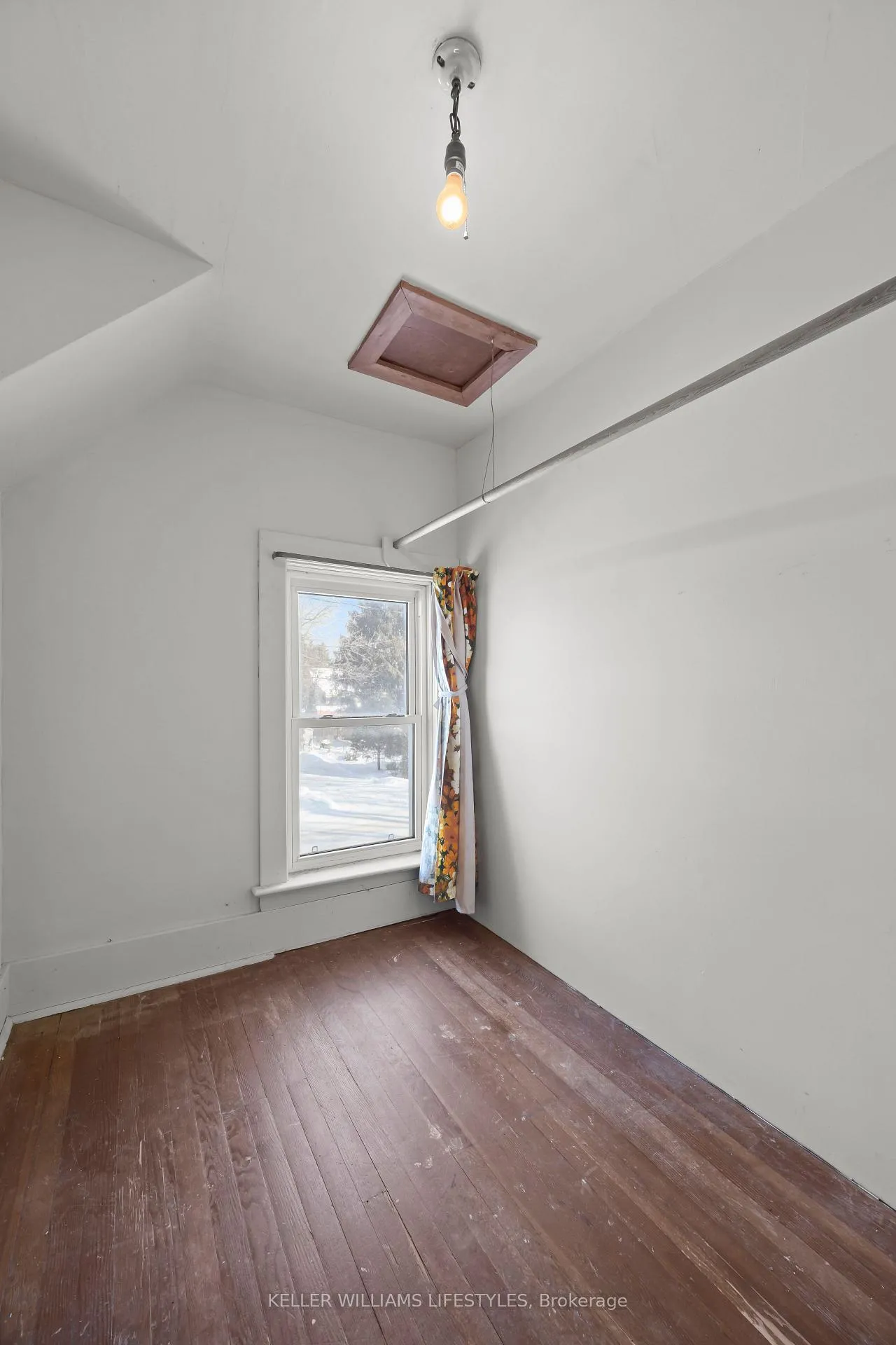 Photo 30 of 136 Queen Street, North Middlesex, Ailsa Craig — HOMEH