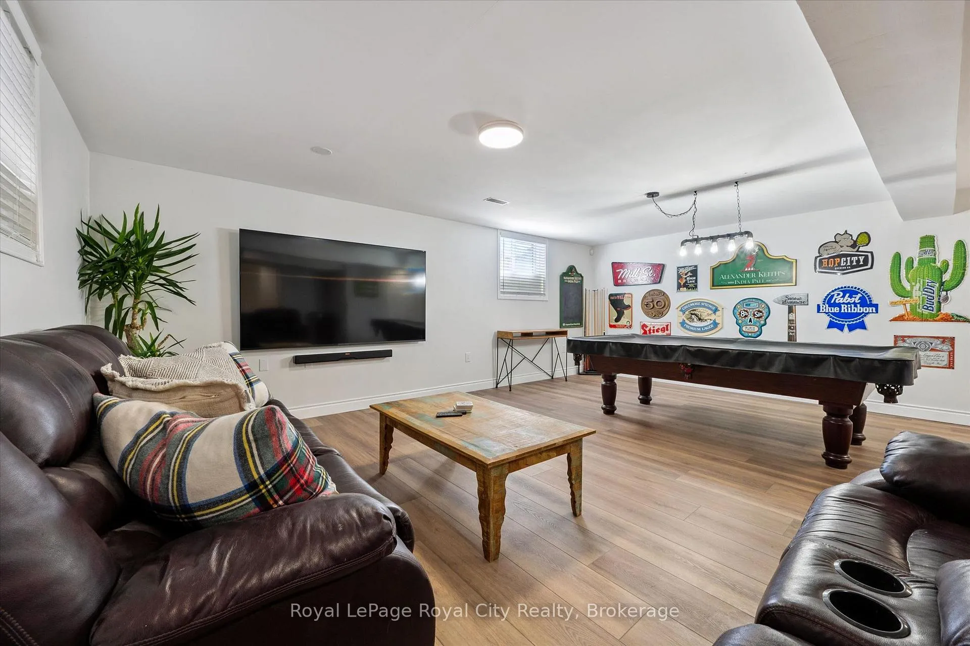 Photo 29 of 11 Warren Street, Guelph, Grange Road — HOMEH