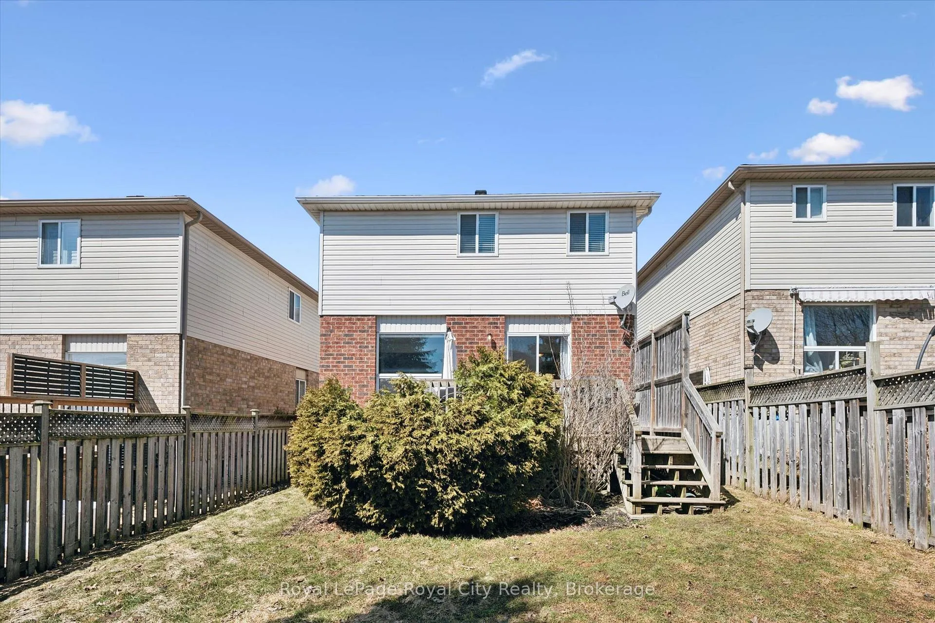 Photo 35 of 11 Warren Street, Guelph, Grange Road — HOMEH
