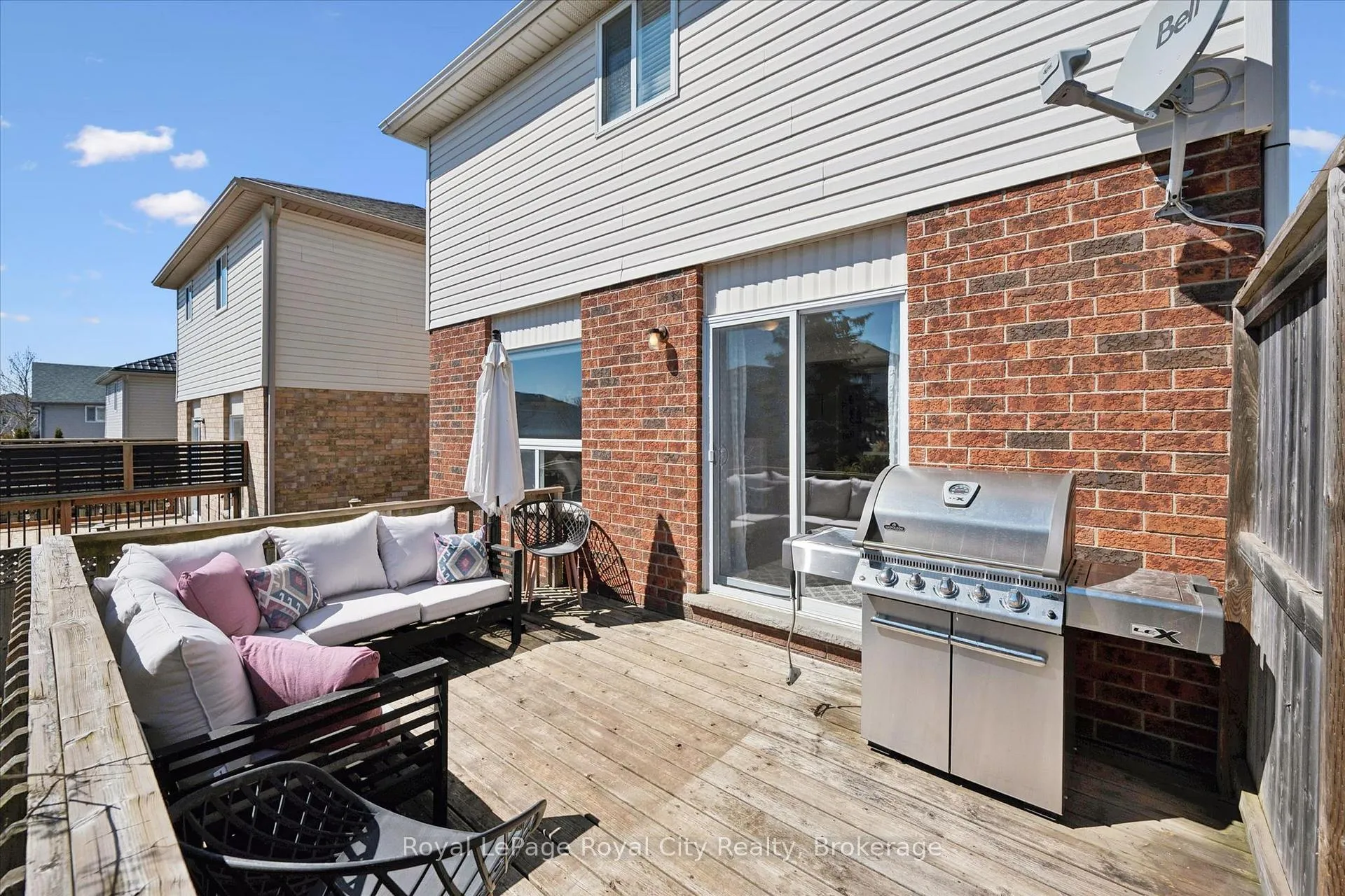 Photo 37 of 11 Warren Street, Guelph, Grange Road — HOMEH