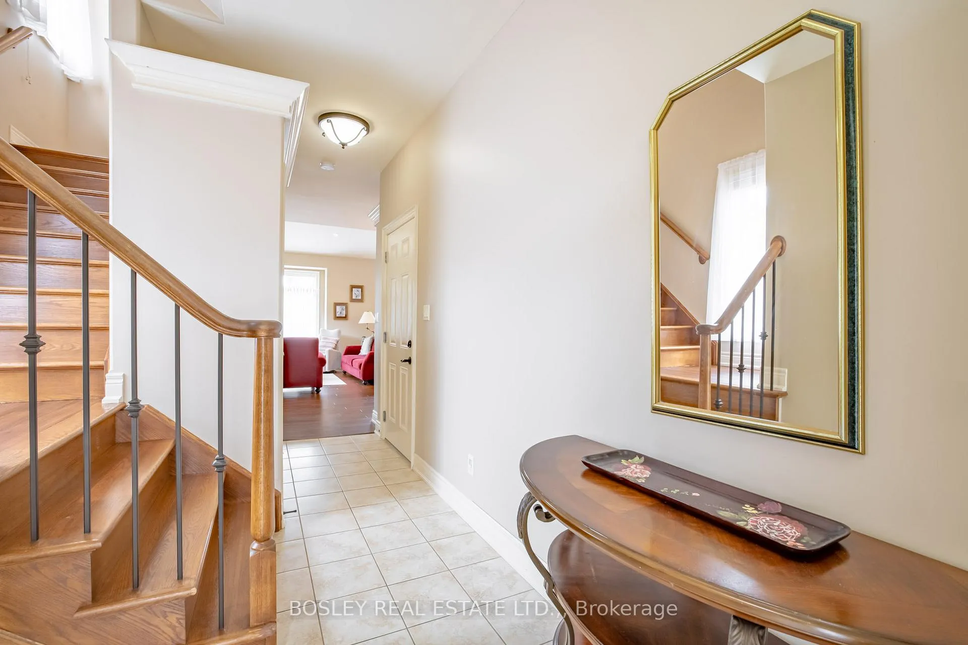 Photo 4 of Unit 16, 409 Niagara Street, St. Catharines, Carlton/Bunting — HOMEH