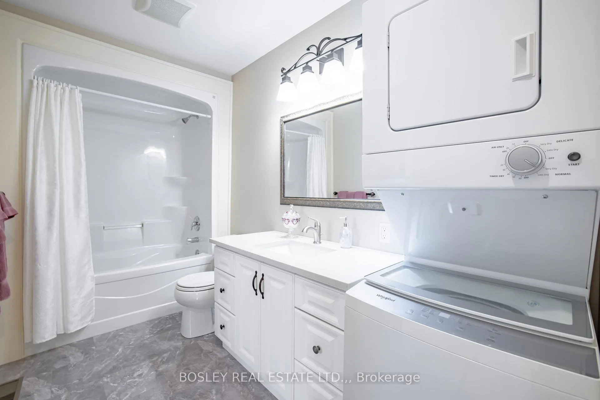 Photo 20 of Unit 16, 409 Niagara Street, St. Catharines, Carlton/Bunting — HOMEH