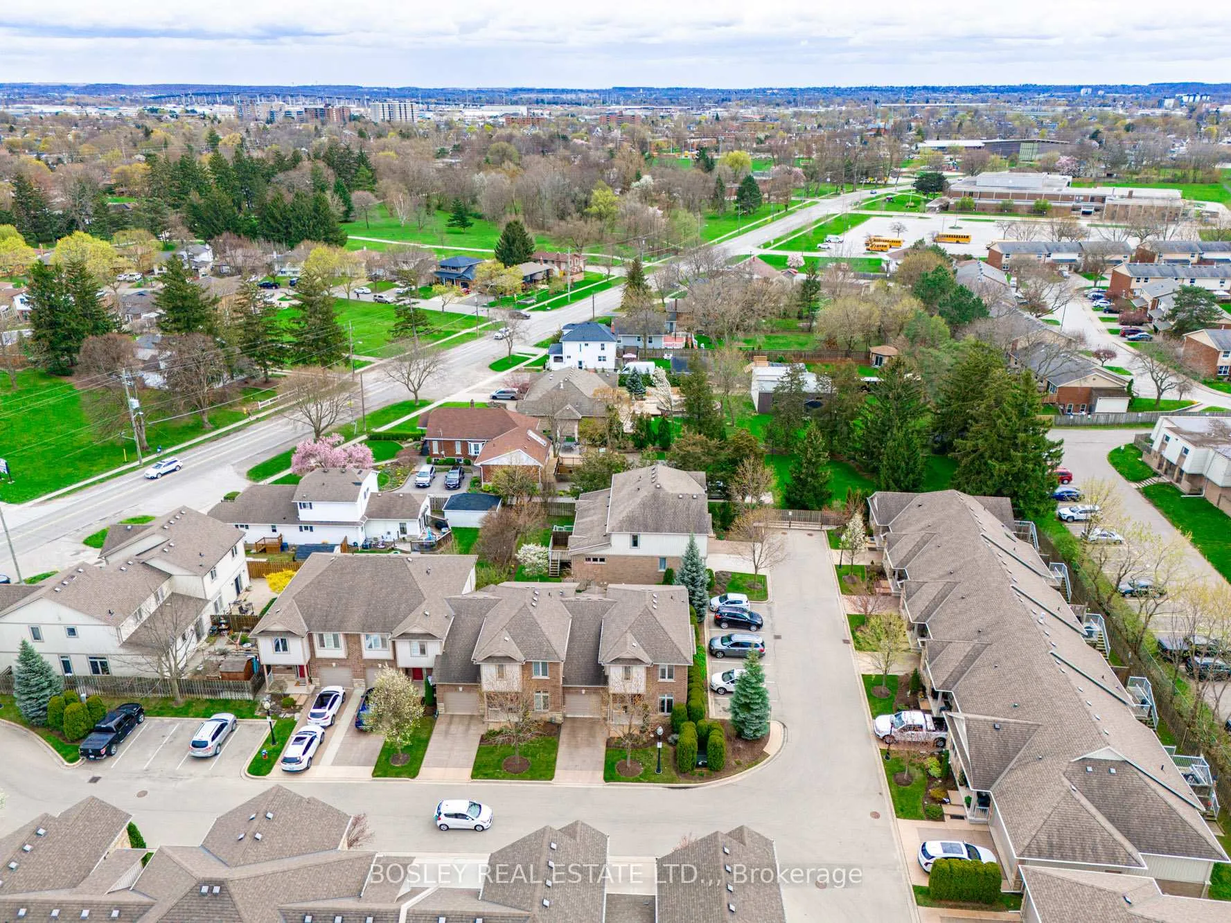 Photo 35 of Unit 16, 409 Niagara Street, St. Catharines, Carlton/Bunting — HOMEH