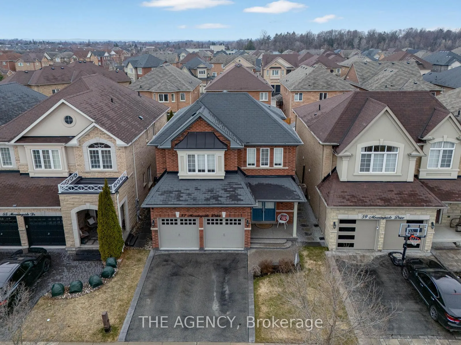 Photo 3 of 57 Morningside Drive, Halton Hills, Georgetown — HOMEH