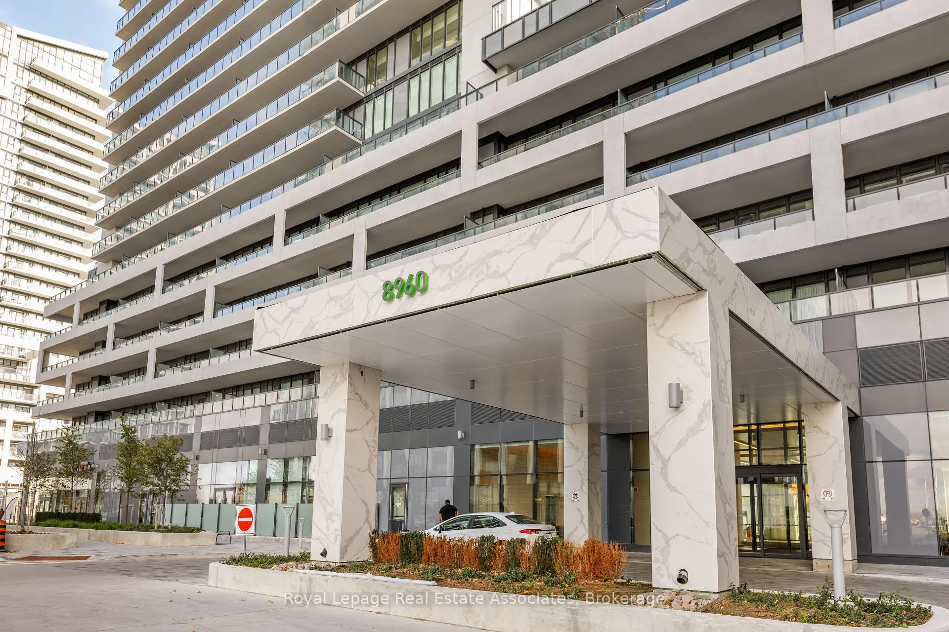Photo 1 of Unit 1121, 8960 Jane Street, Vaughan, Concord — HOMEH