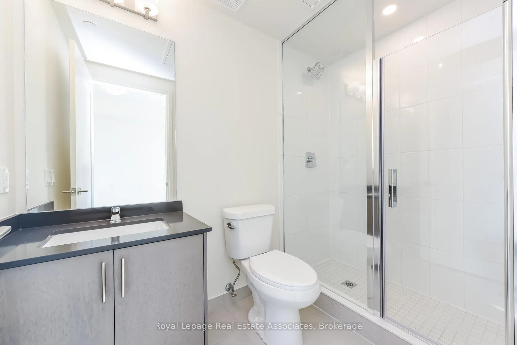 Photo 9 of Unit 1121, 8960 Jane Street, Vaughan, Concord — HOMEH