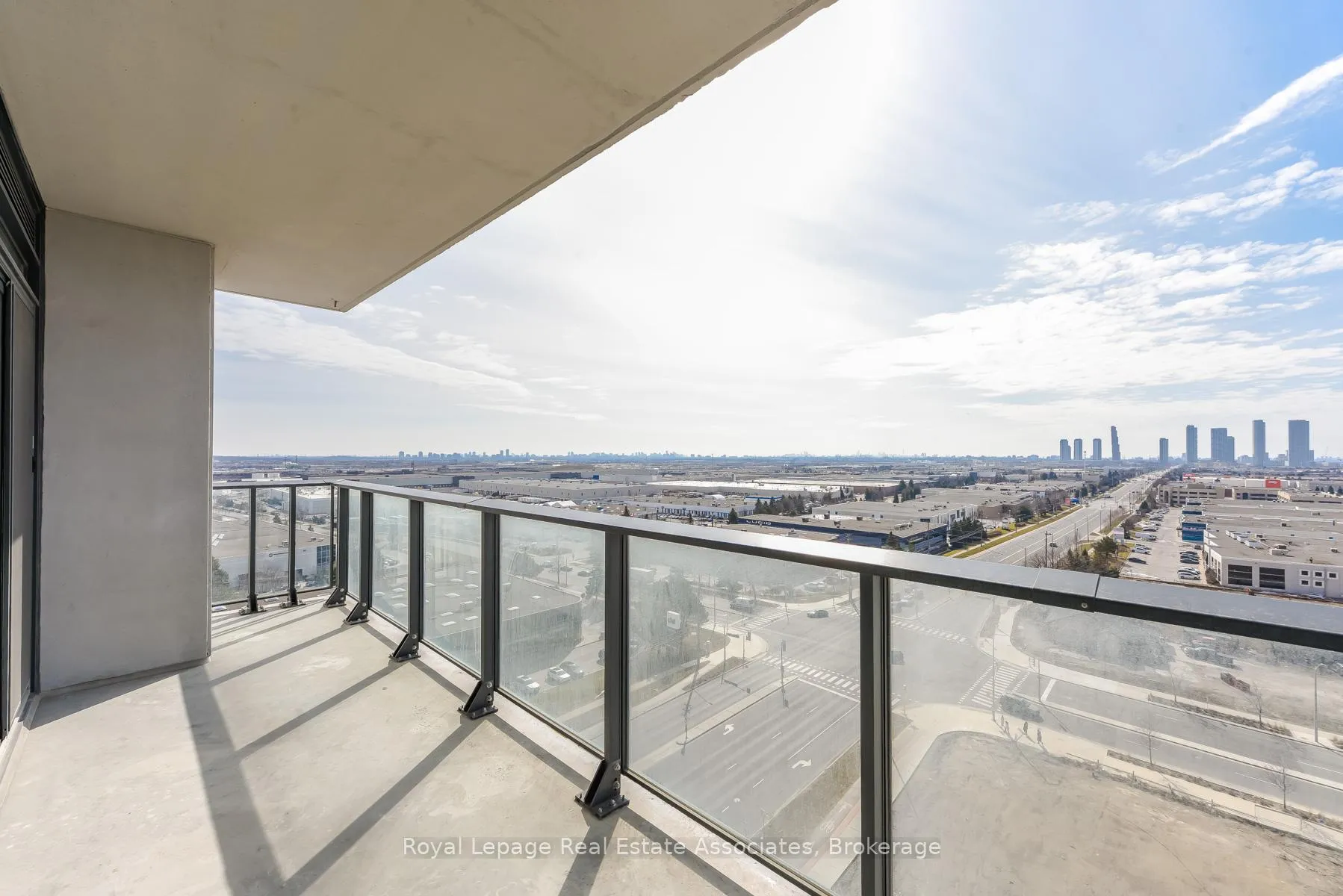 Photo 17 of Unit 1121, 8960 Jane Street, Vaughan, Concord — HOMEH