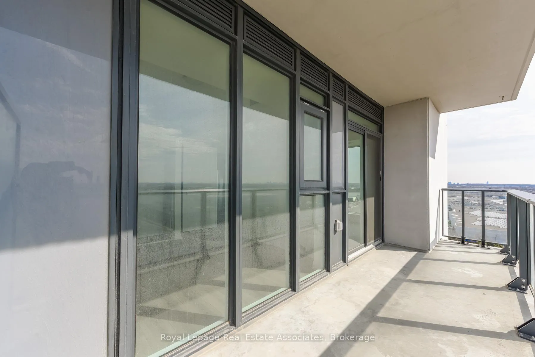 Photo 18 of Unit 1121, 8960 Jane Street, Vaughan, Concord — HOMEH