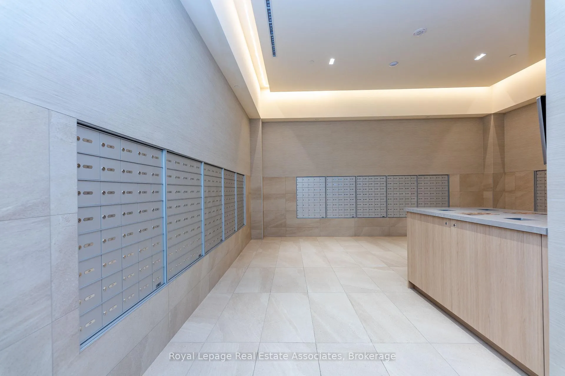Photo 19 of Unit 1121, 8960 Jane Street, Vaughan, Concord — HOMEH