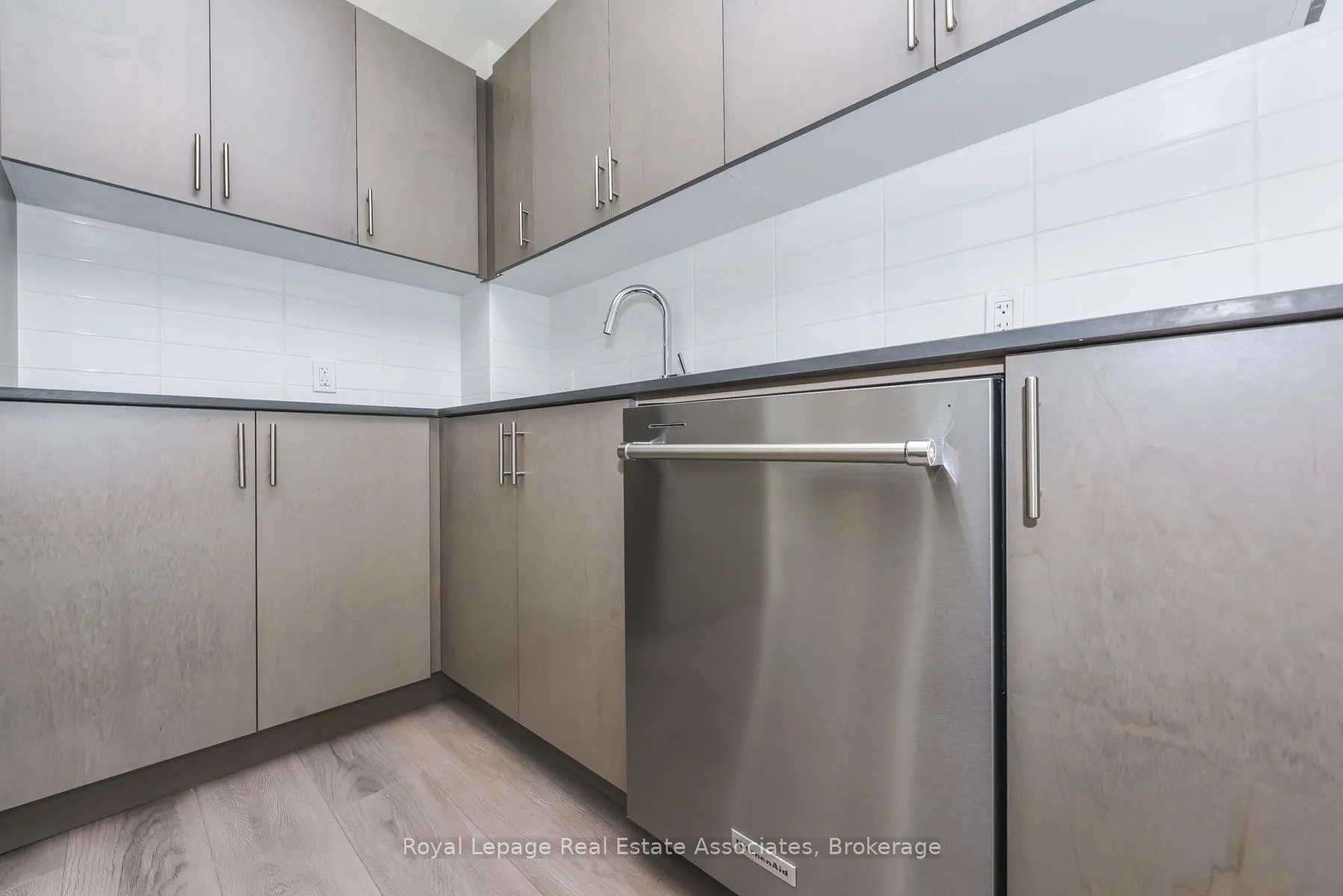 Photo 49 of Unit 1121, 8960 Jane Street, Vaughan, Concord — HOMEH