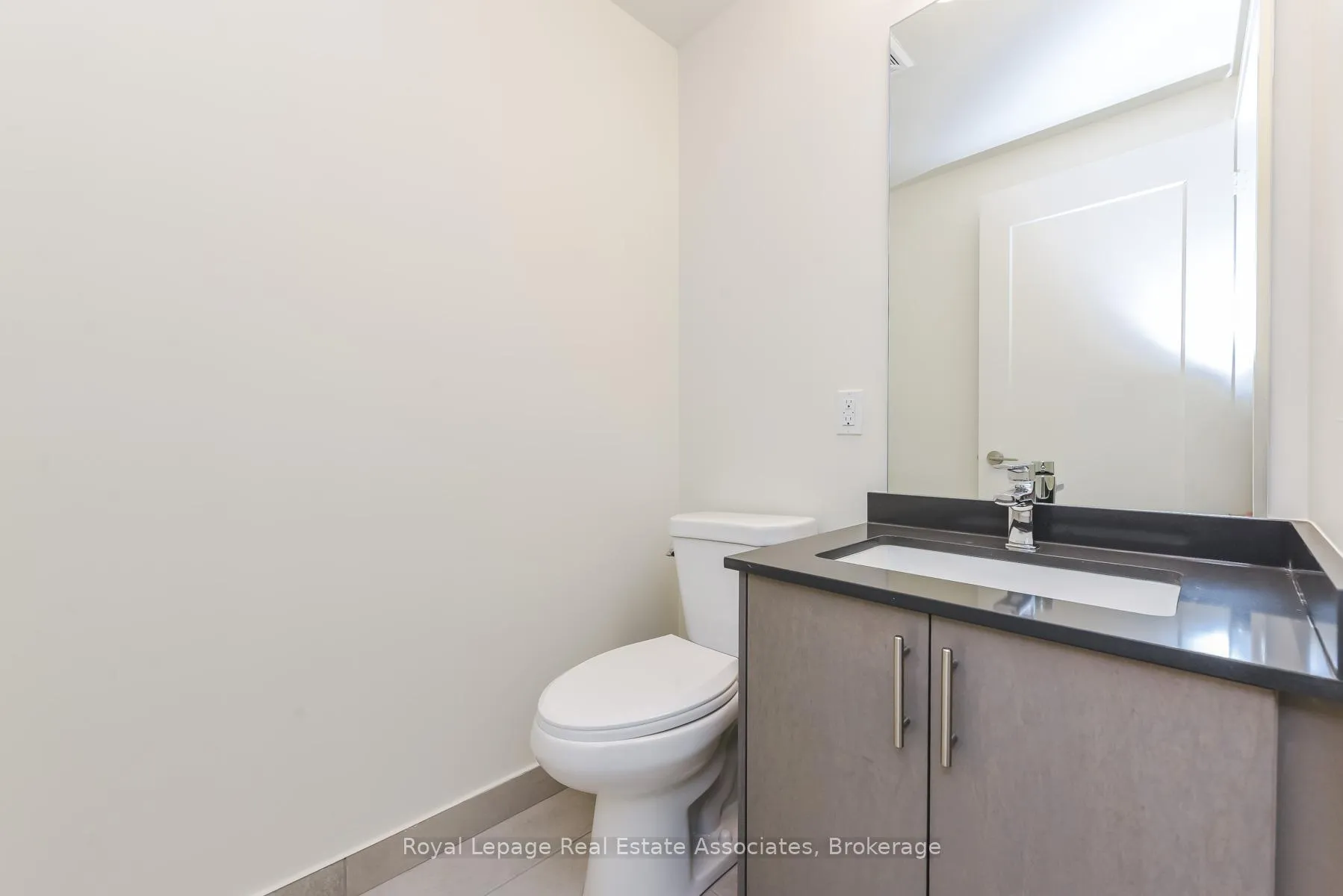 Photo 50 of Unit 1121, 8960 Jane Street, Vaughan, Concord — HOMEH