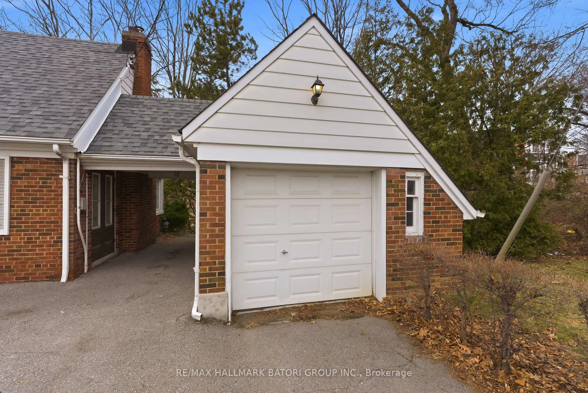Photo 17 of 18 King Georges Drive, North York, Beechborough-Greenbrook — HOMEH