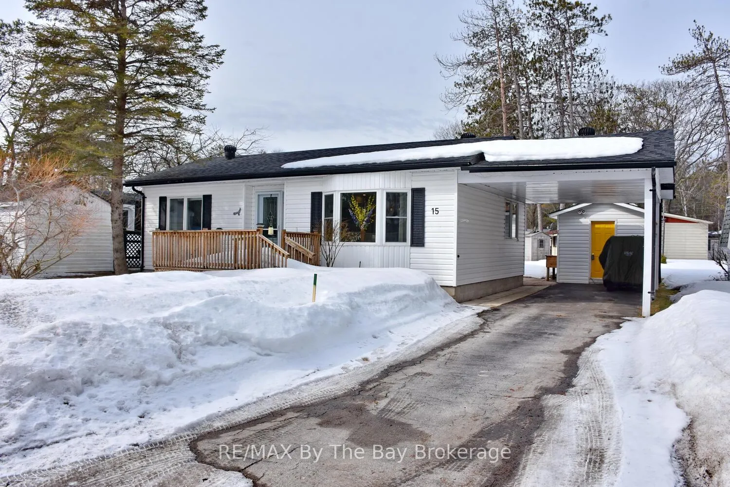 Photo 19 of 15 Carruthers Street S, Wasaga Beach — HOMEH
