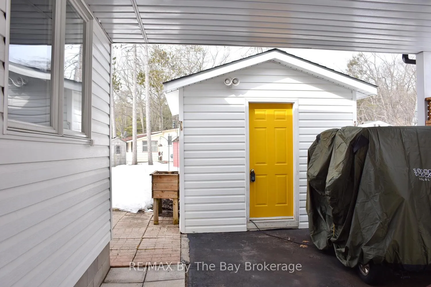Photo 24 of 15 Carruthers Street S, Wasaga Beach — HOMEH