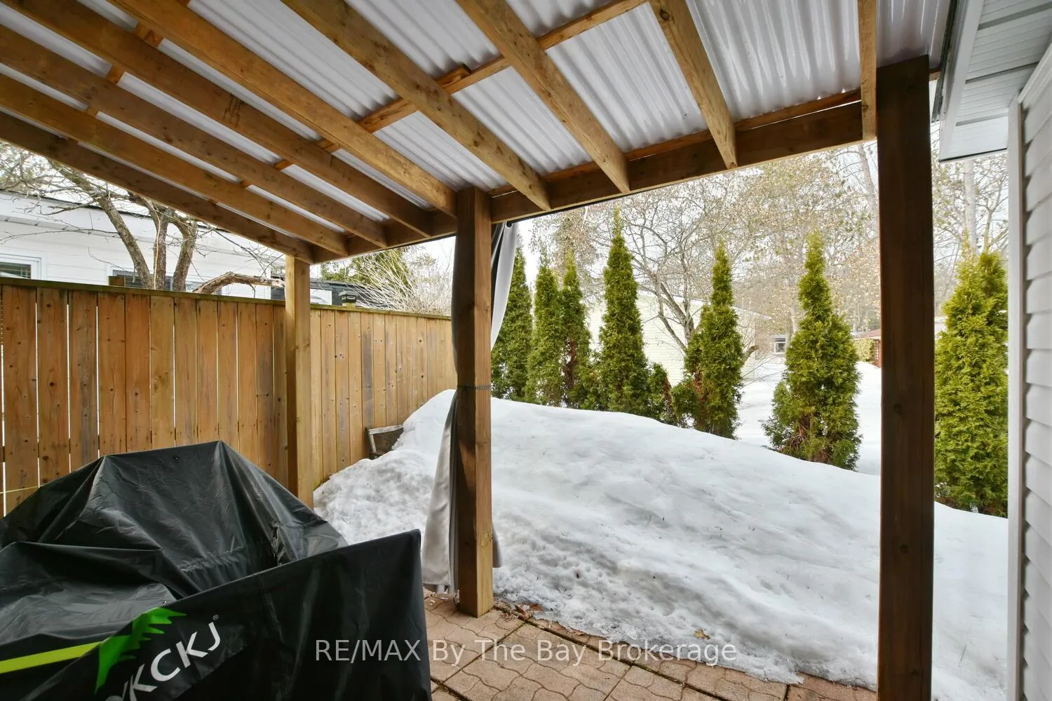 Photo 26 of 15 Carruthers Street S, Wasaga Beach — HOMEH