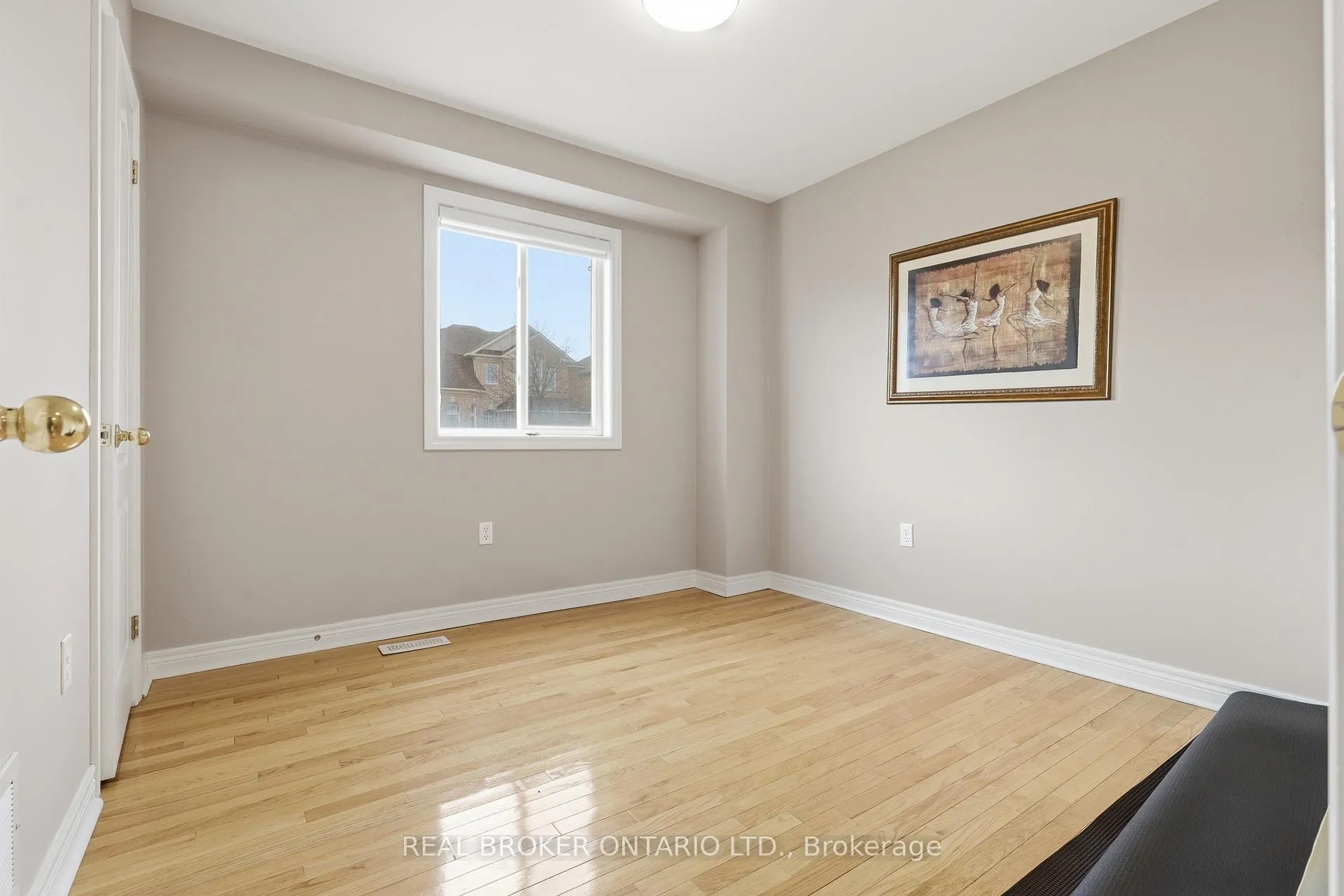 Photo 9 of Unit MAIN, 2 Sir Jacobs Crescent, Brampton, Fletcher's Meadow — HOMEH