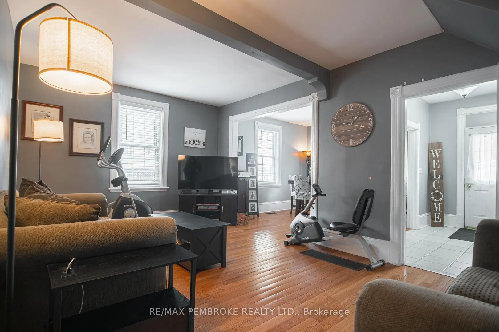 Photo 9 of 320 Moffat Street, Pembroke — HOMEH