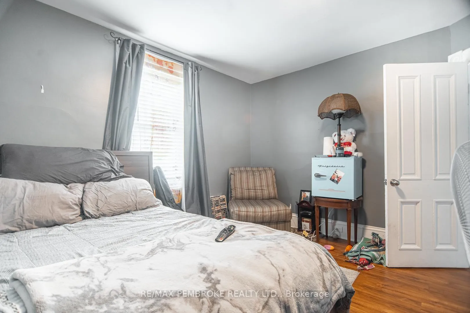 Photo 21 of 320 Moffat Street, Pembroke — HOMEH