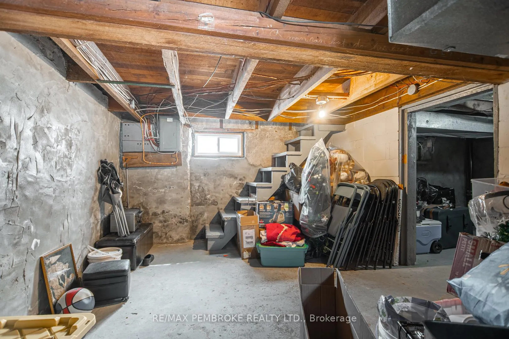 Photo 29 of 320 Moffat Street, Pembroke — HOMEH