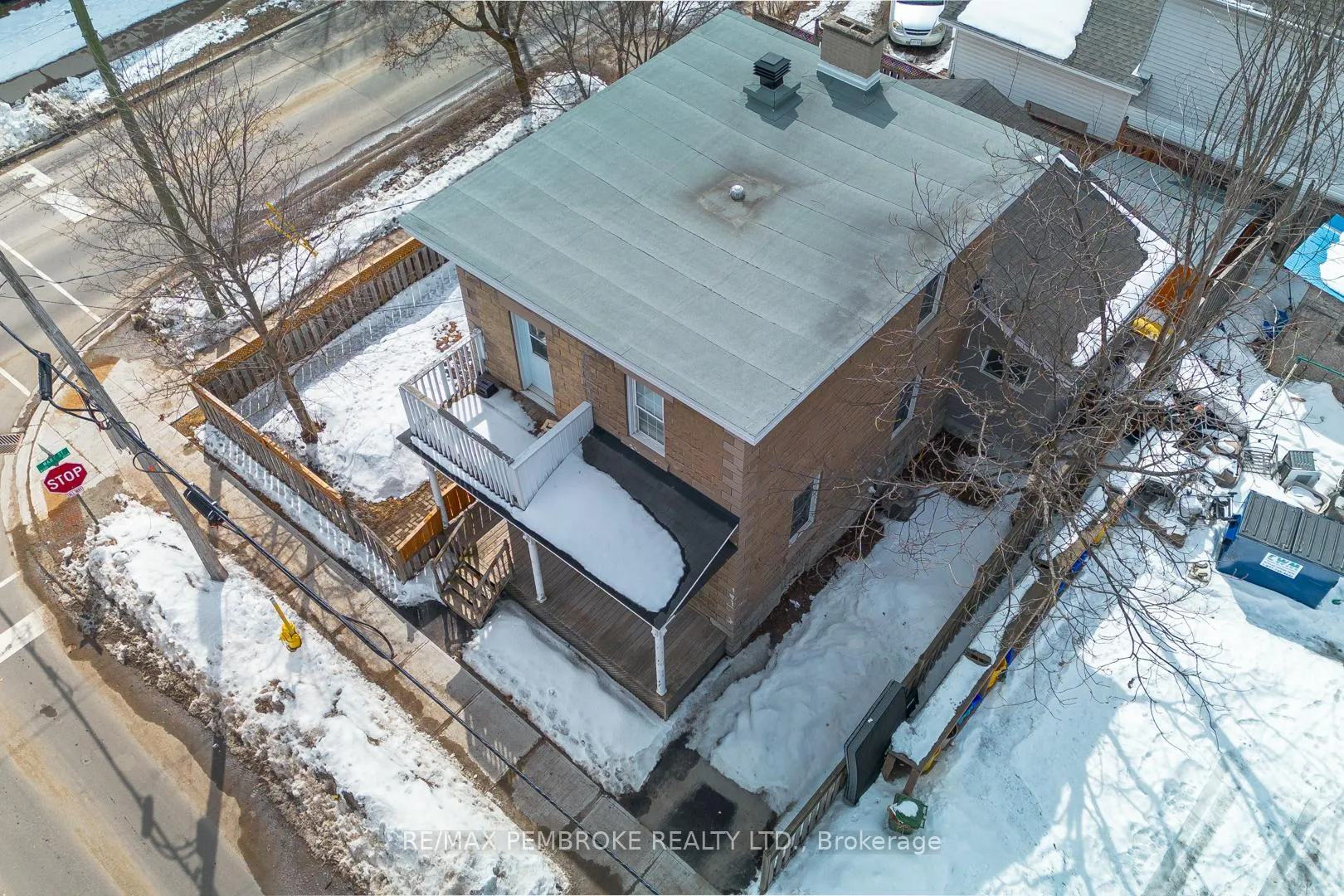 Photo 32 of 320 Moffat Street, Pembroke — HOMEH
