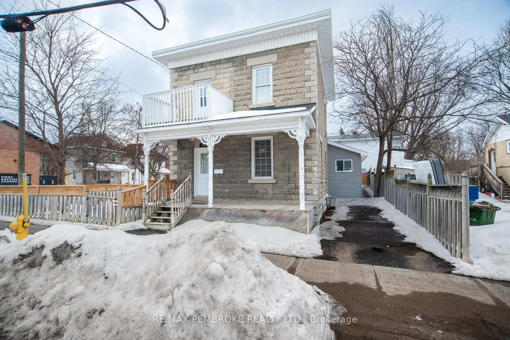 Photo 35 of 320 Moffat Street, Pembroke — HOMEH