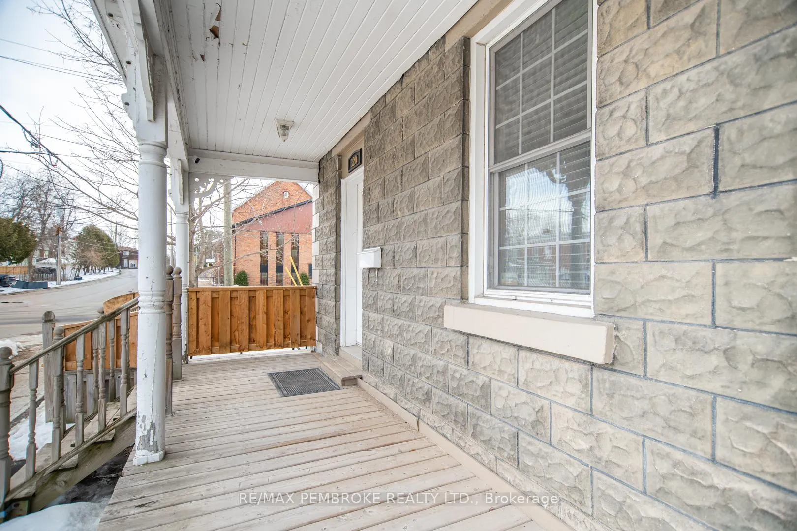 Photo 37 of 320 Moffat Street, Pembroke — HOMEH